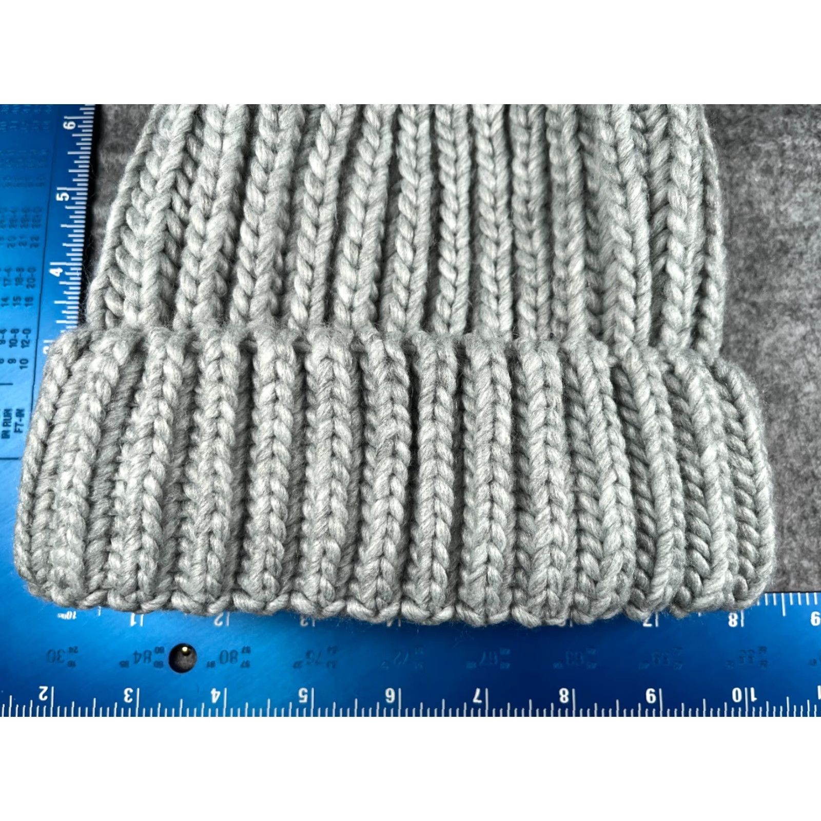 Forever 21 FOREVER 21 Beanie Toque Women One Size Gray Knit 100% Acrylic Snow Ski NEW Size ONE SIZE - 2 Thumbnail
