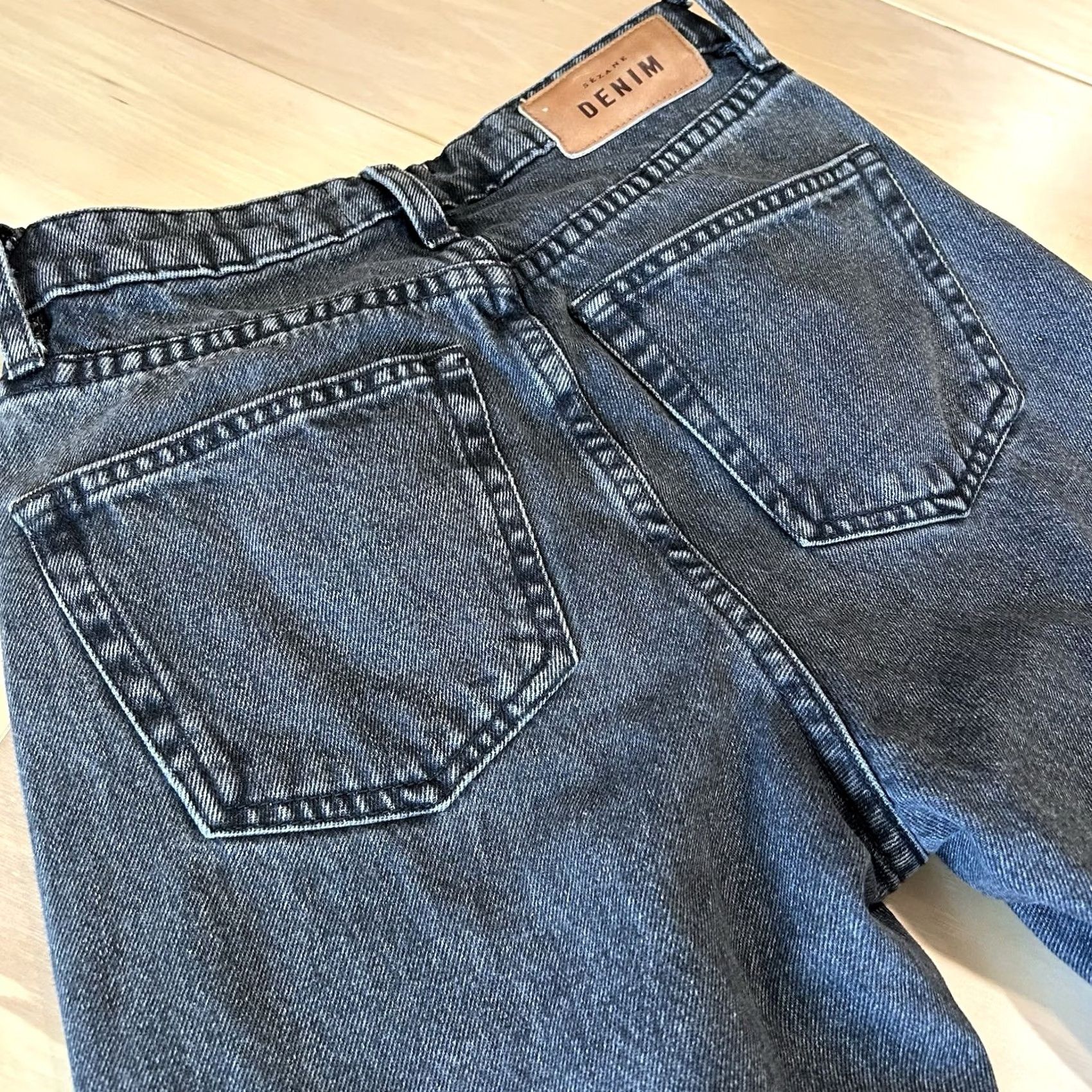 Denime Sezane Denim Jeans Black Ankle Women’s 25” Waist Slim Regular 27 Inseam 9.5 Rise 5-Pocket Button Size 42" / US 20 - 4 Thumbnail