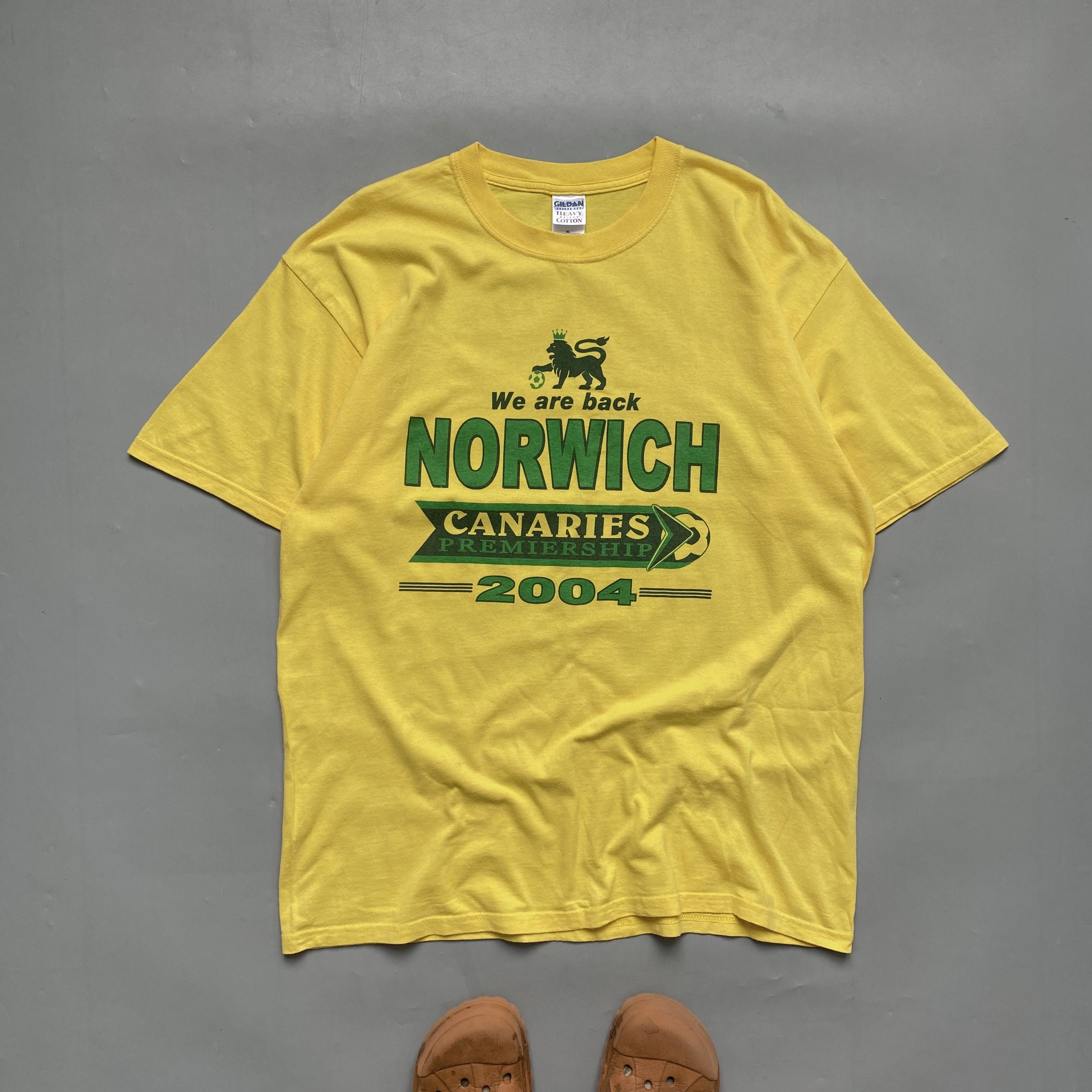 Umbro Vintage Norwich City Canaries premiership tee 2004 Soccer Size US XL / EU 56 / 4 - 1 Thumbnail