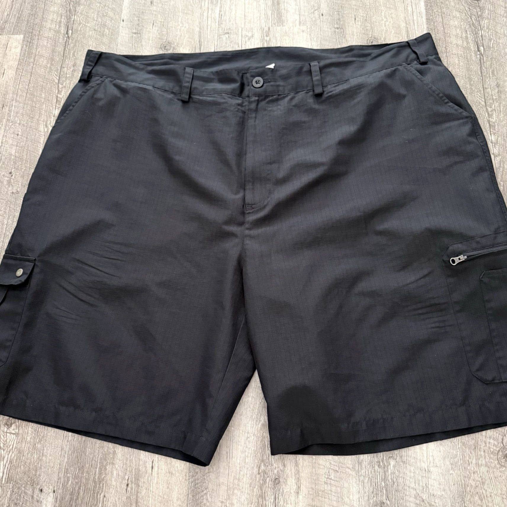 Under Armour Under Armour UA Ripstop Cargo Shorts Mens 48 Black Golf Lightweight Sideline Size US 32 / EU 48 - 7 Thumbnail