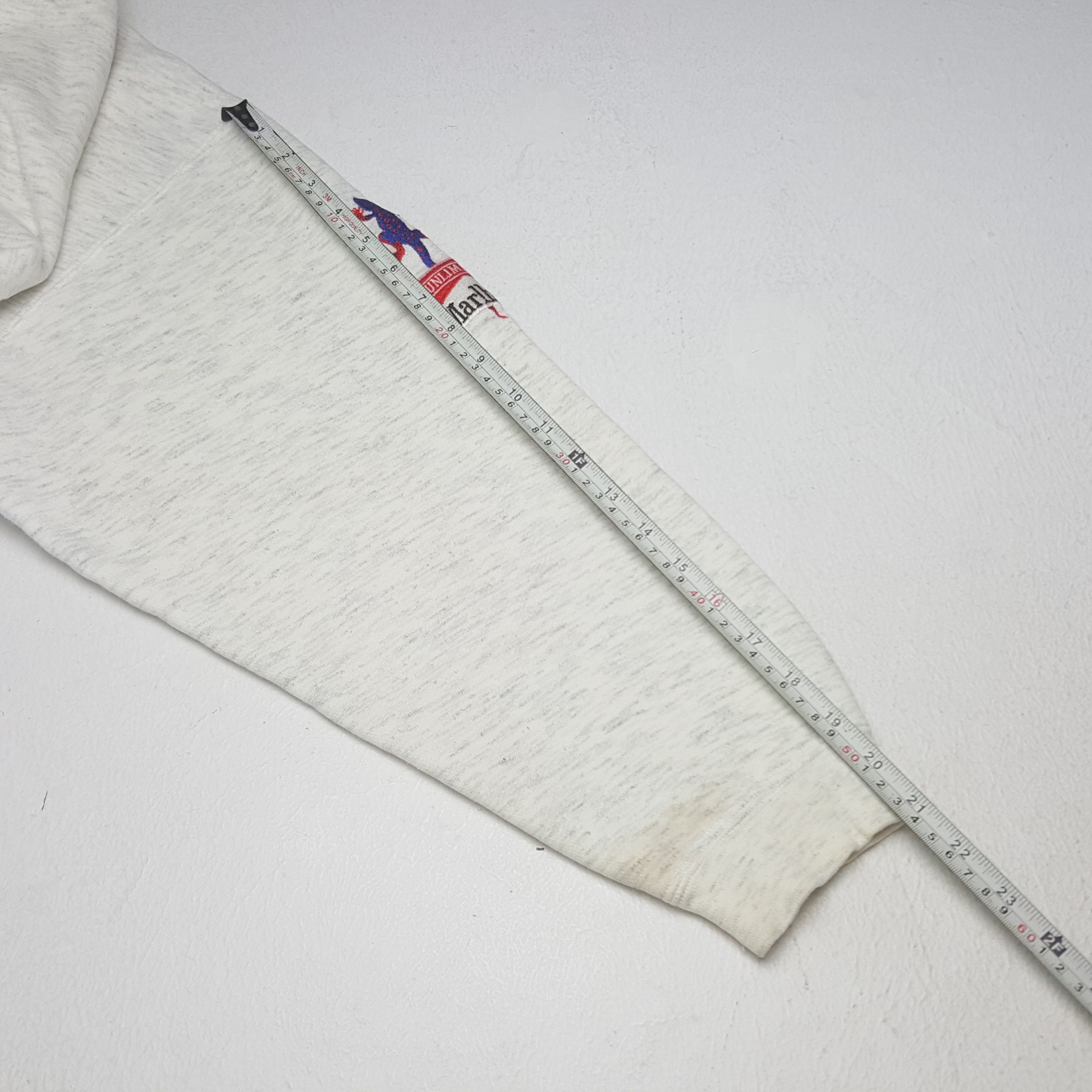 Marlboro Vintage Marlboro Unlimited American Sport Sweatshirt C293N16 Size US L / EU 52-54 / 3 - 9 Thumbnail