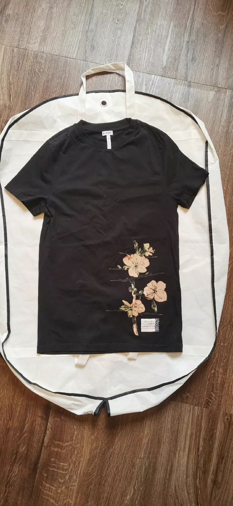 Loewe LOEWE Black floral pattern T-shirt, short sleeves Size XS / US 0-2 / IT 36-38 - 2 Thumbnail