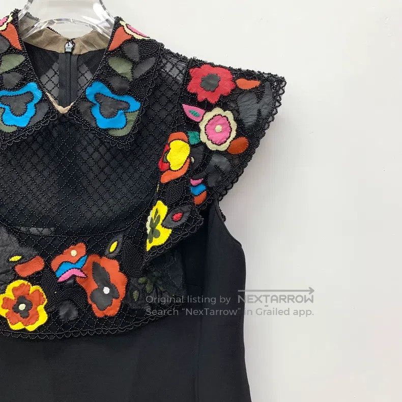 Valentino Valentino Black lace beaded wool lapel ruffled dress Size M / US 6-8 / IT 42-44 - 3 Thumbnail