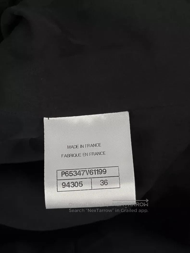 Chanel Chanel Black gold-buttoned jacket with wavy edges Size XS / US 0-2 / IT 36-38 - 5 Thumbnail