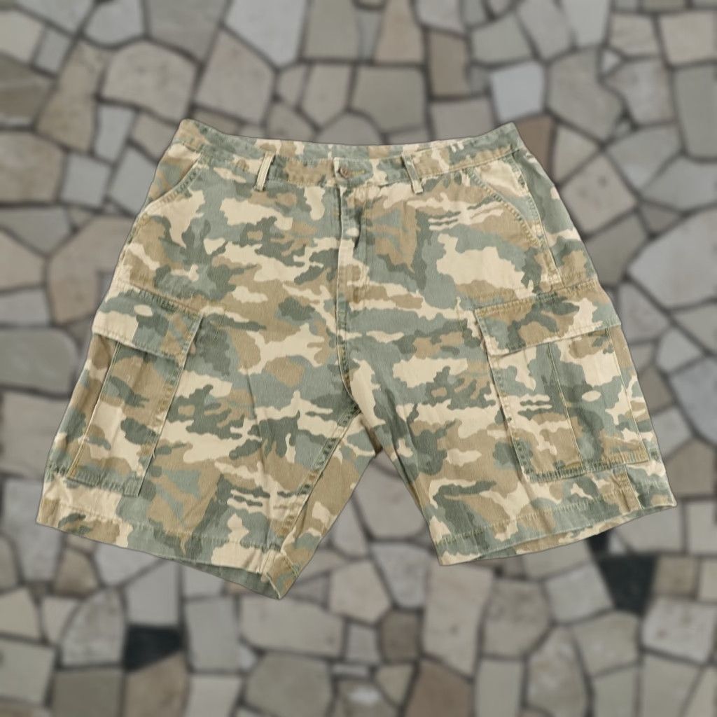 Levi's Levi's Cargo Shorts Men 36 Green Brown Camo Camouflage Knee-Length Utility Outdoor Workwear Size US 36 / EU 52 - 1 Thumbnail