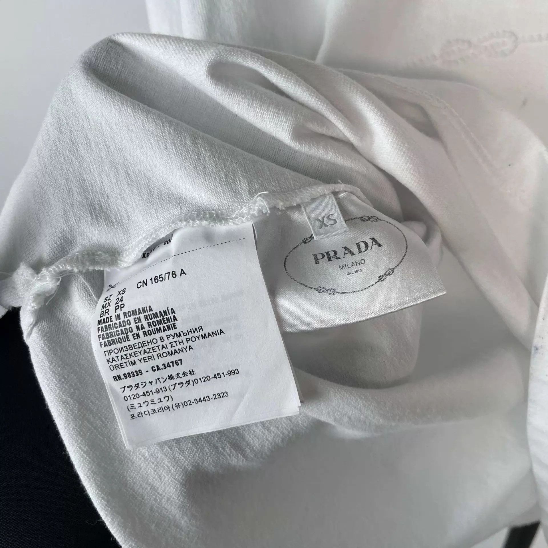 Prada Prada White Embossed Long Sleeve T-shirt Size XS / US 0-2 / IT 36-38 - 6 Thumbnail