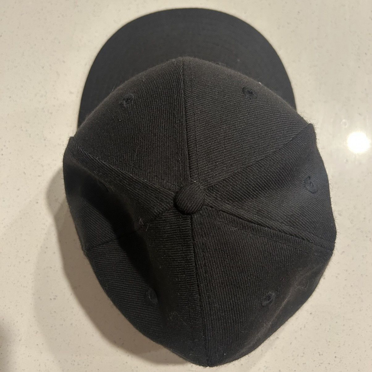 New Era × Yohji Yamamoto Yohji Yamamoto x New Era Script Fitted Hat Size 7 5/8 Size ONE SIZE - 4 Thumbnail