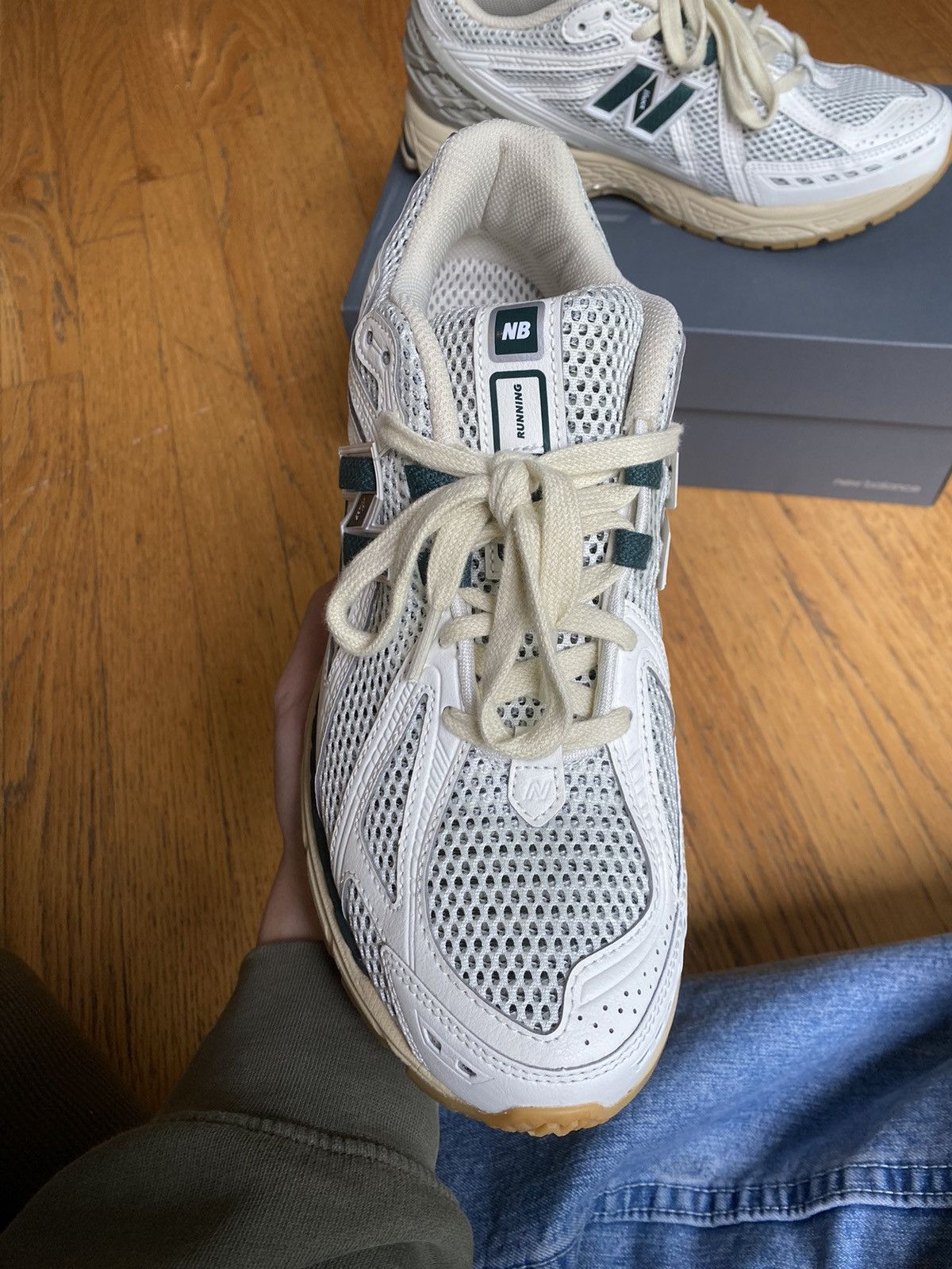 New Balance New Balance 1906R ‘White/Green’ US10 Size US 10 / EU 43 - 3 Thumbnail