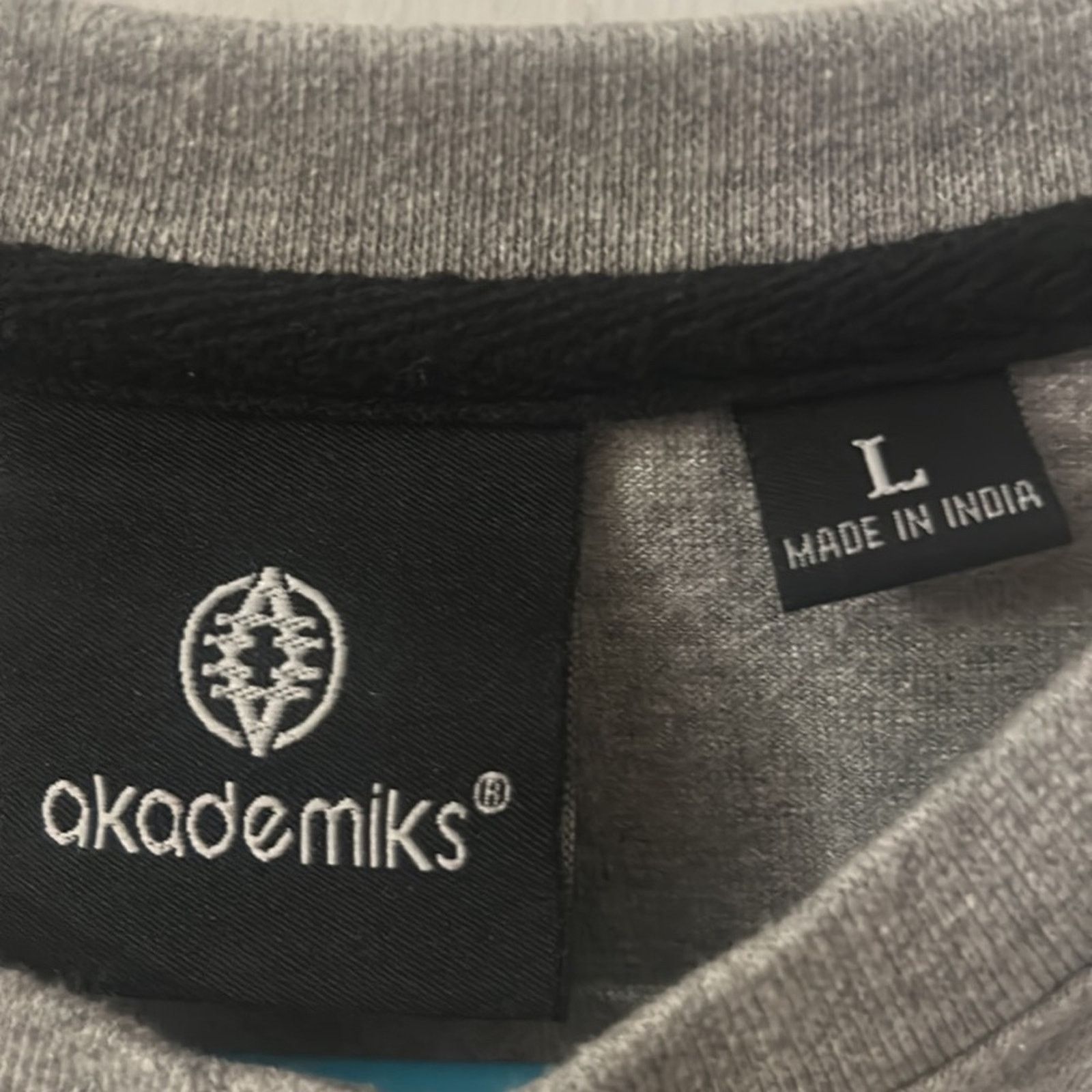 Akademiks Akademiks Short Sleeve T-Shirt CrewNeck Gray/Black L Size US L / EU 52-54 / 3 - 7 Thumbnail