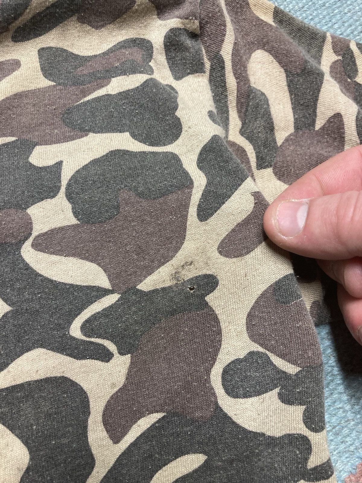 Vintage Vtg 80s pocket t shirt duck camo single stitch adult small Size US S / EU 44-46 / 1 - 8 Thumbnail