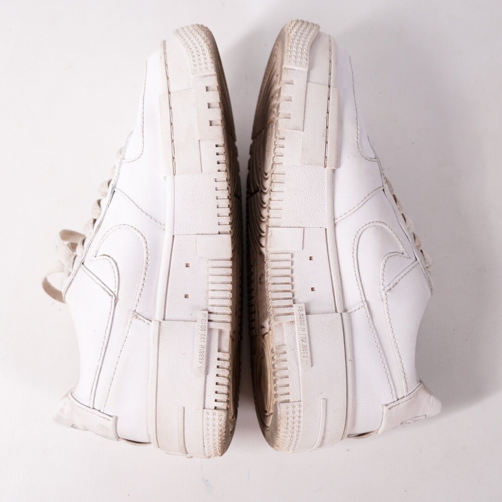 Nike Nike Air Force One Athletic Low Sneakers Women 5 Shoes Size US 5 / IT 35 - 6 Thumbnail