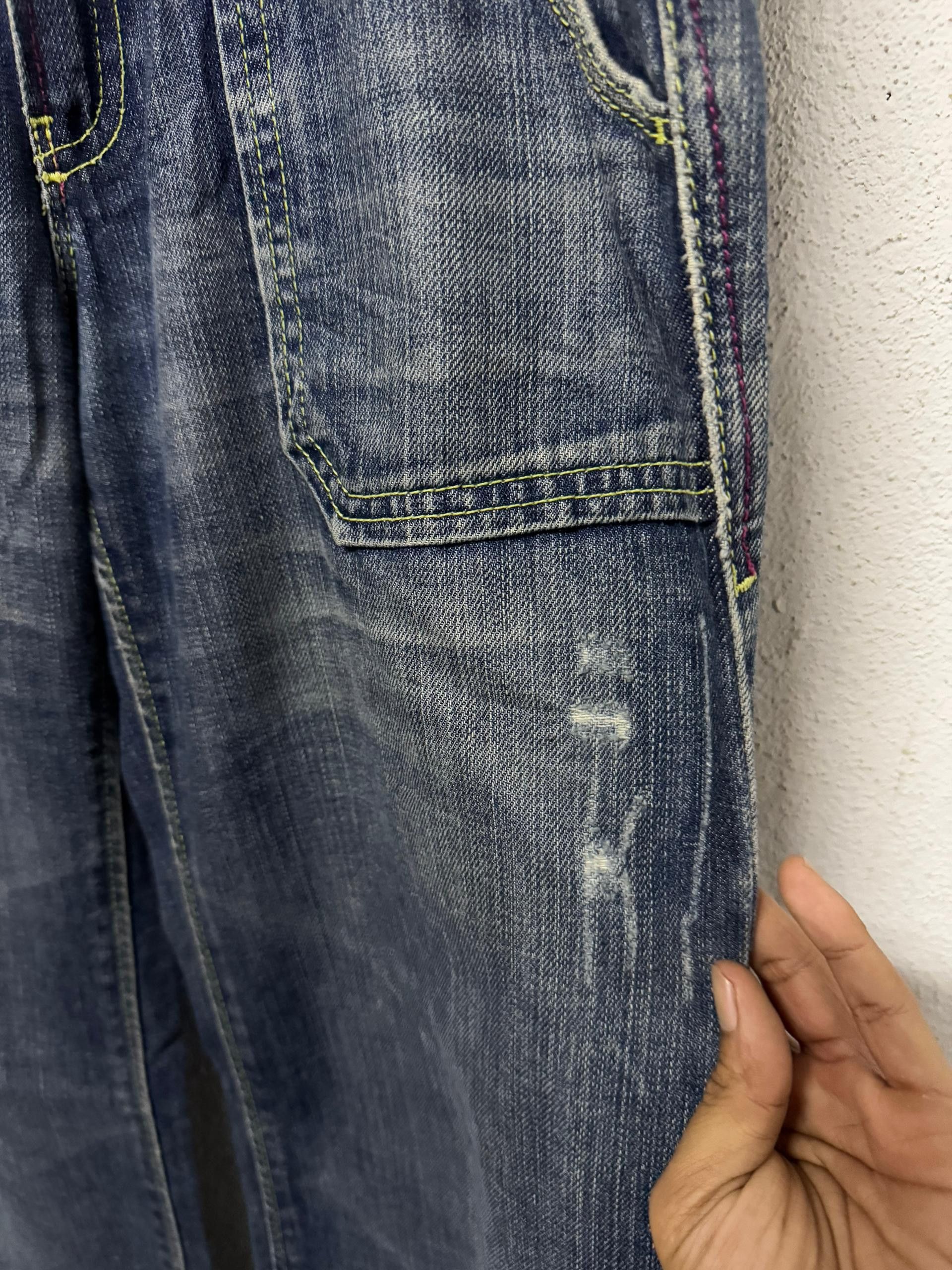 Diesel Sick🔥 Diesel jeans flared nice design Size 29" - 3 Thumbnail