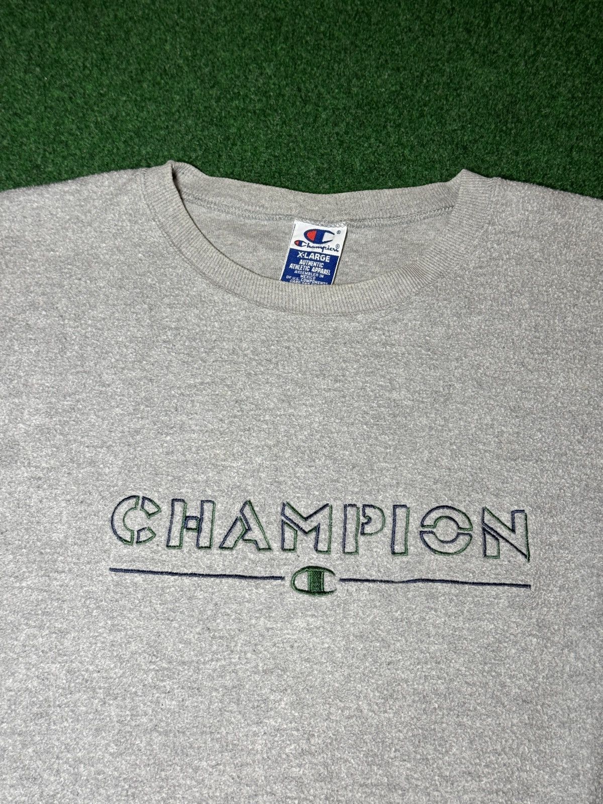 Champion Champion Spellout 90s Y2K XL Boxy 26x27 Fleece Sweatshirt Size US XL / EU 56 / 4 - 2 Thumbnail