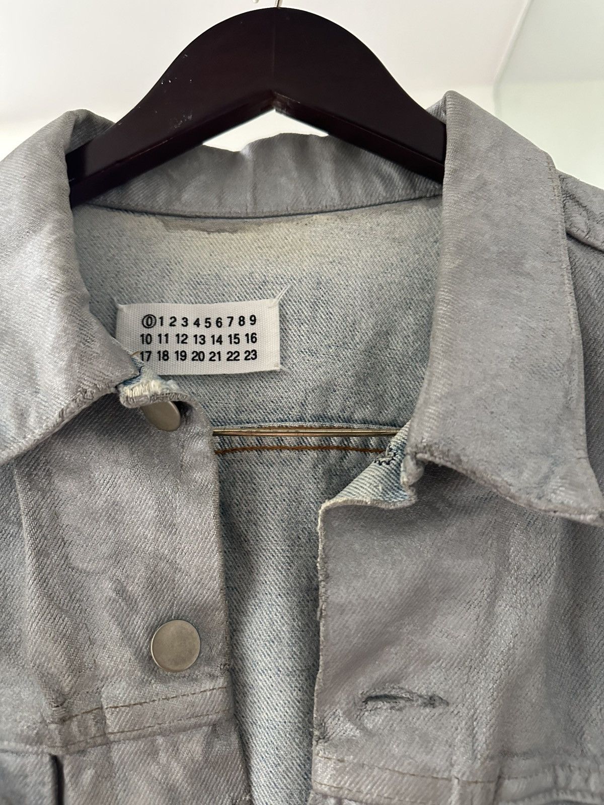 Maison Margiela 1999 Silver Painted Denim Jacket Size US L / EU 52-54 / 3 - 2 Thumbnail