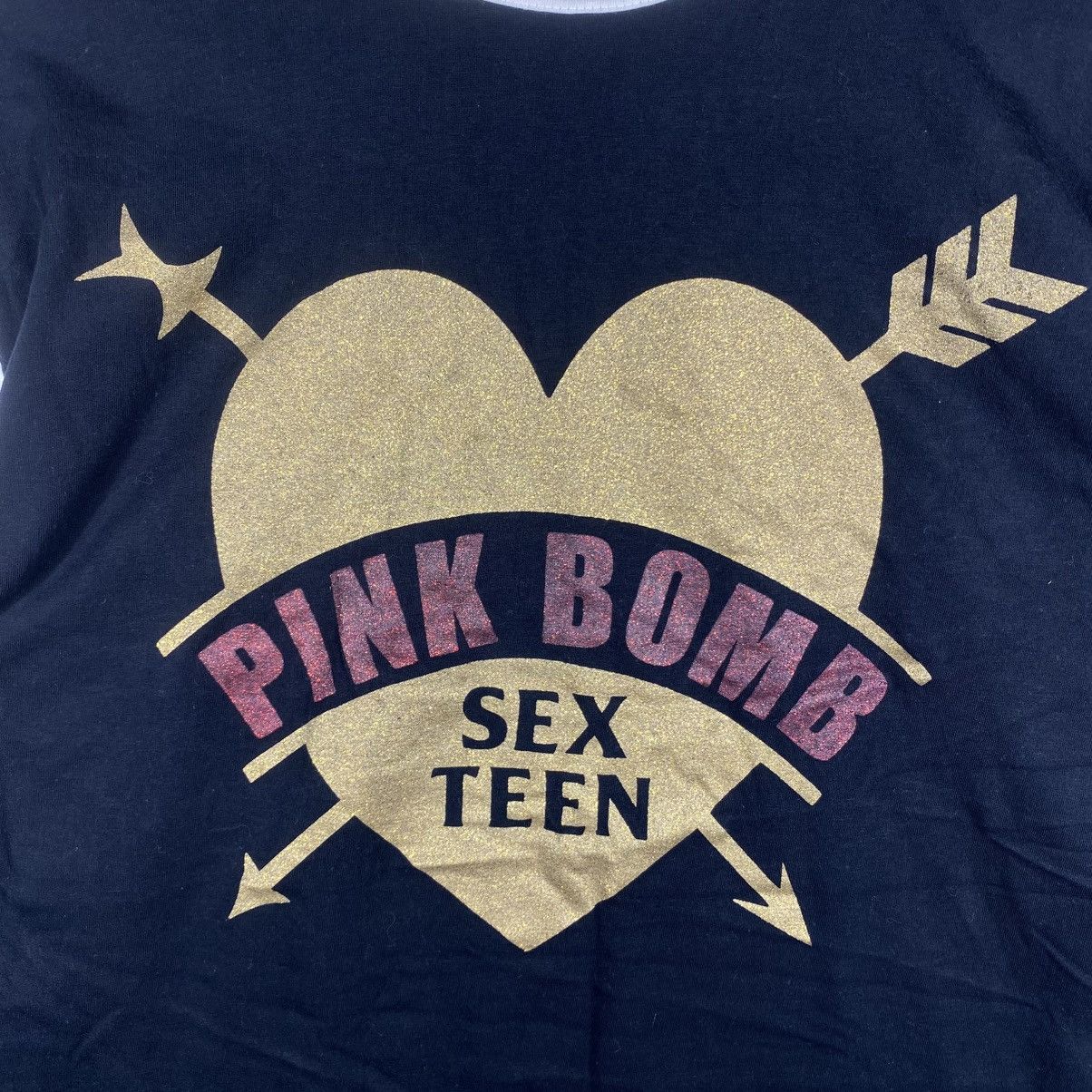 Japanese Brand Vintage PINK BOMB LONDON Sex Teen Graphic Tee Shirt Size US L / EU 52-54 / 3 - 2 Thumbnail