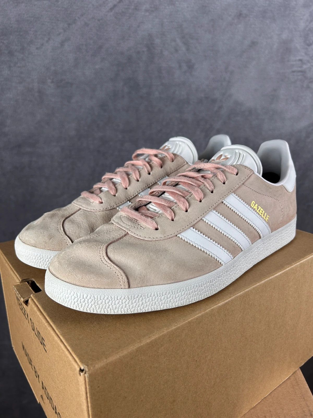 Adidas Adidas Gazelle powder pink suede mini logo print Y2K Size US 9.5 / EU 42-43 - 1 Thumbnail