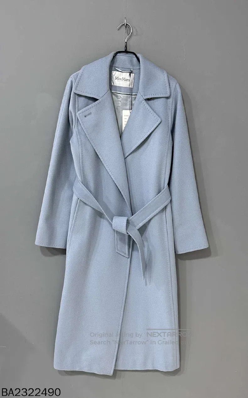 Max Mara Max Mara Light Blue Overcoat Size M / US 6-8 / IT 42-44 - 1 Thumbnail