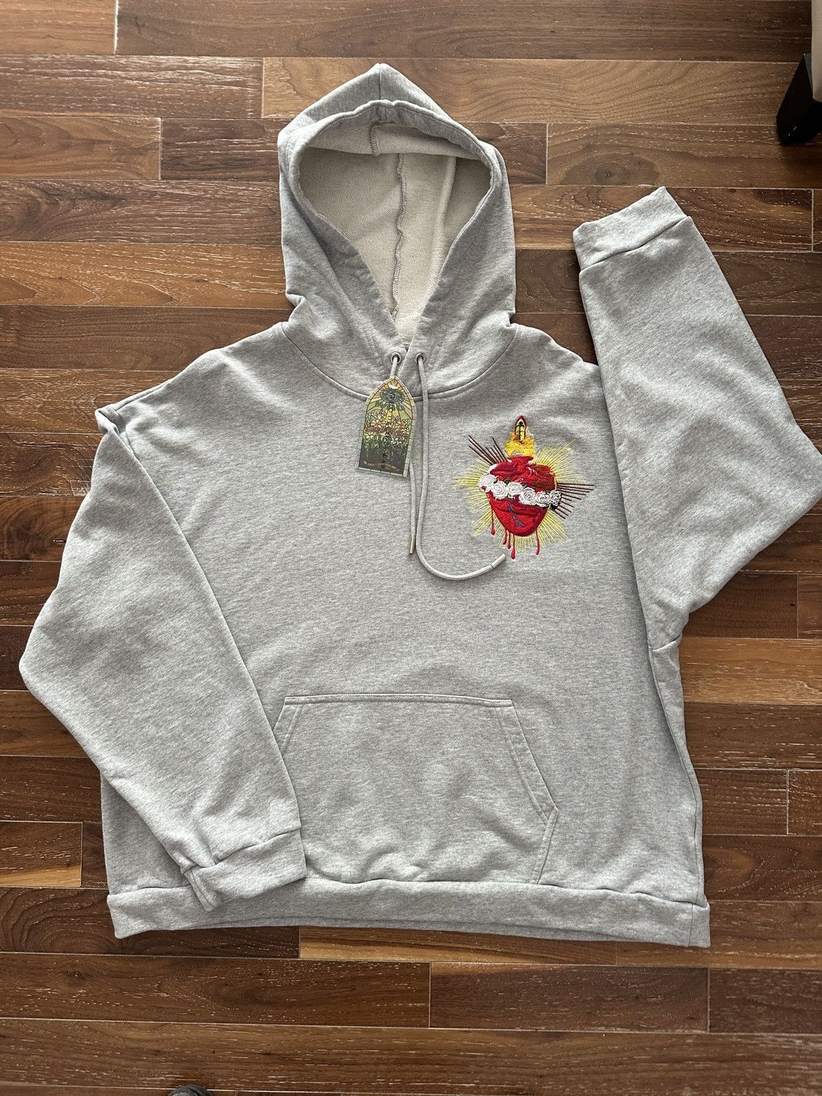 Who Decides War WDW Crest Sacred Heart Hooded pullover Size US XL / EU 56 / 4 - 1 Thumbnail