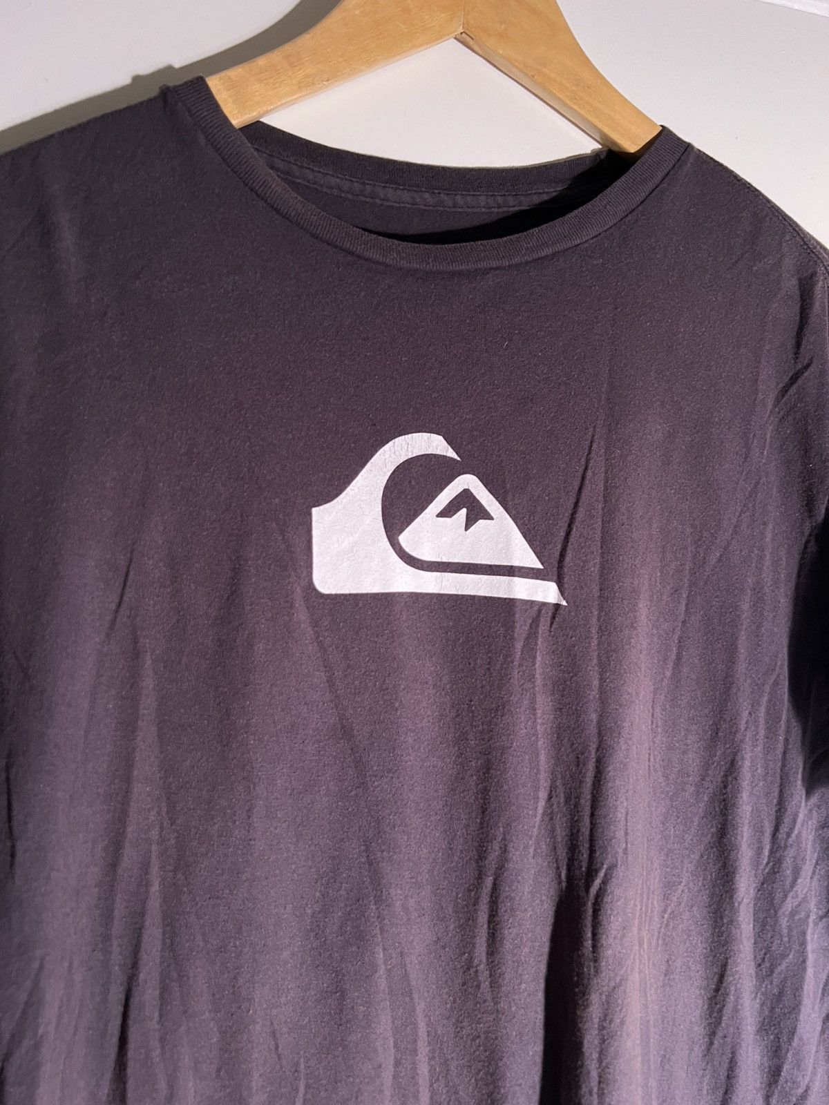 Vintage Y2K 2000’s VTG Vintage Quiksilver Streetwear Skater Goth Tee Size US S / EU 44-46 / 1 - 3 Thumbnail