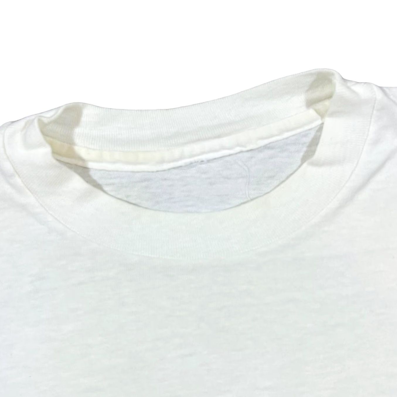 Vintage VINTAGE Harvard University Neon College Souvenir Graphic Single Stitch T-Shirt M Mens White 80s Size US M / EU 48-50 / 2 - 4 Thumbnail