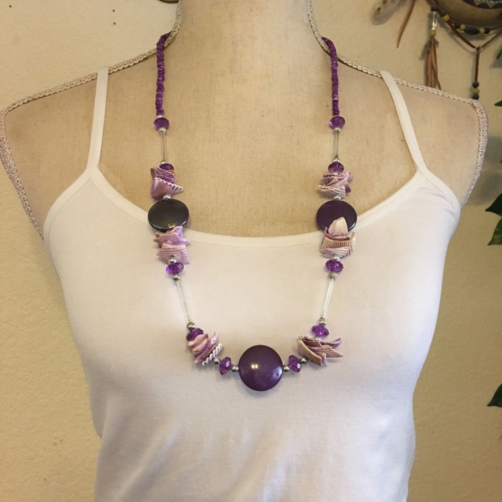 Vintage Vintage painted natural shell and bead necklace Size ONE SIZE - 3 Thumbnail