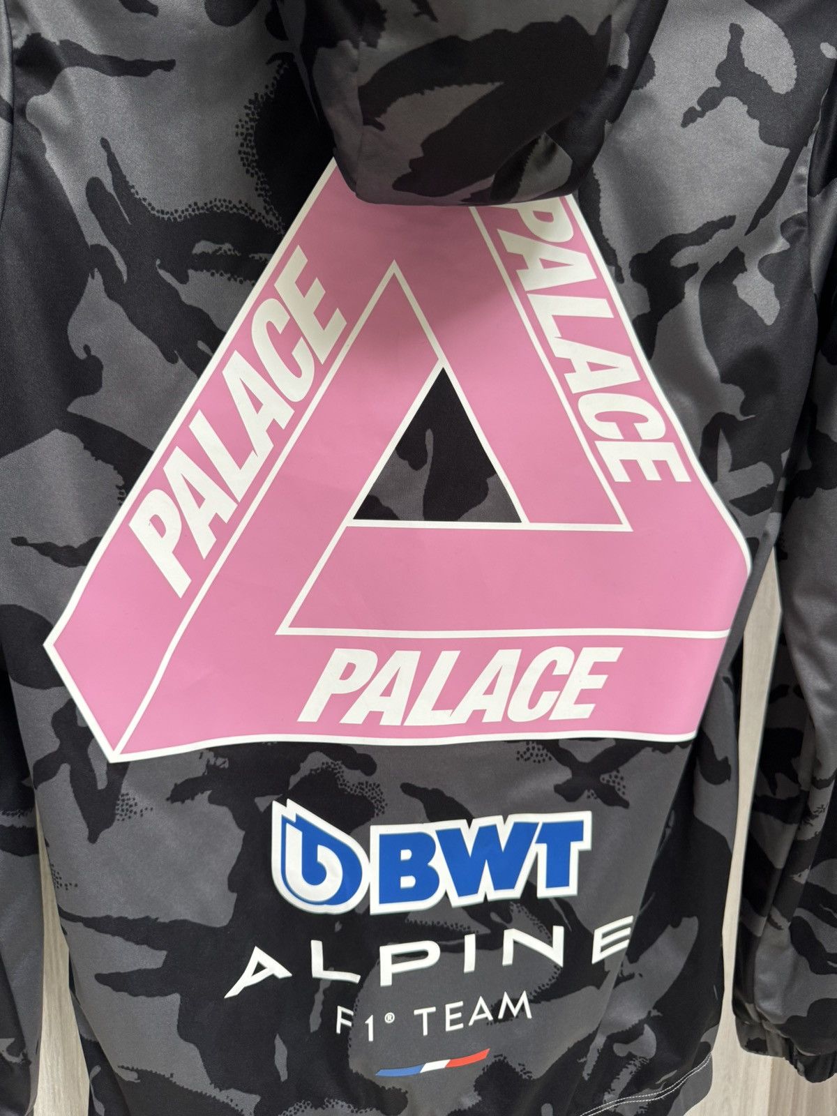 Palace Palace Alpine F1 Rain Jacket Crew Pit Jacket Size US S / EU 44-46 / 1 - 2 Thumbnail