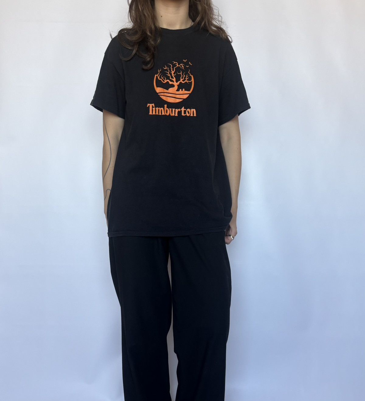 Fruit Of The Loom × Vintage Tim Burton Timberland logo Vintage Tee Tshirt Y2K Size US S / EU 44-46 / 1 - 3 Thumbnail