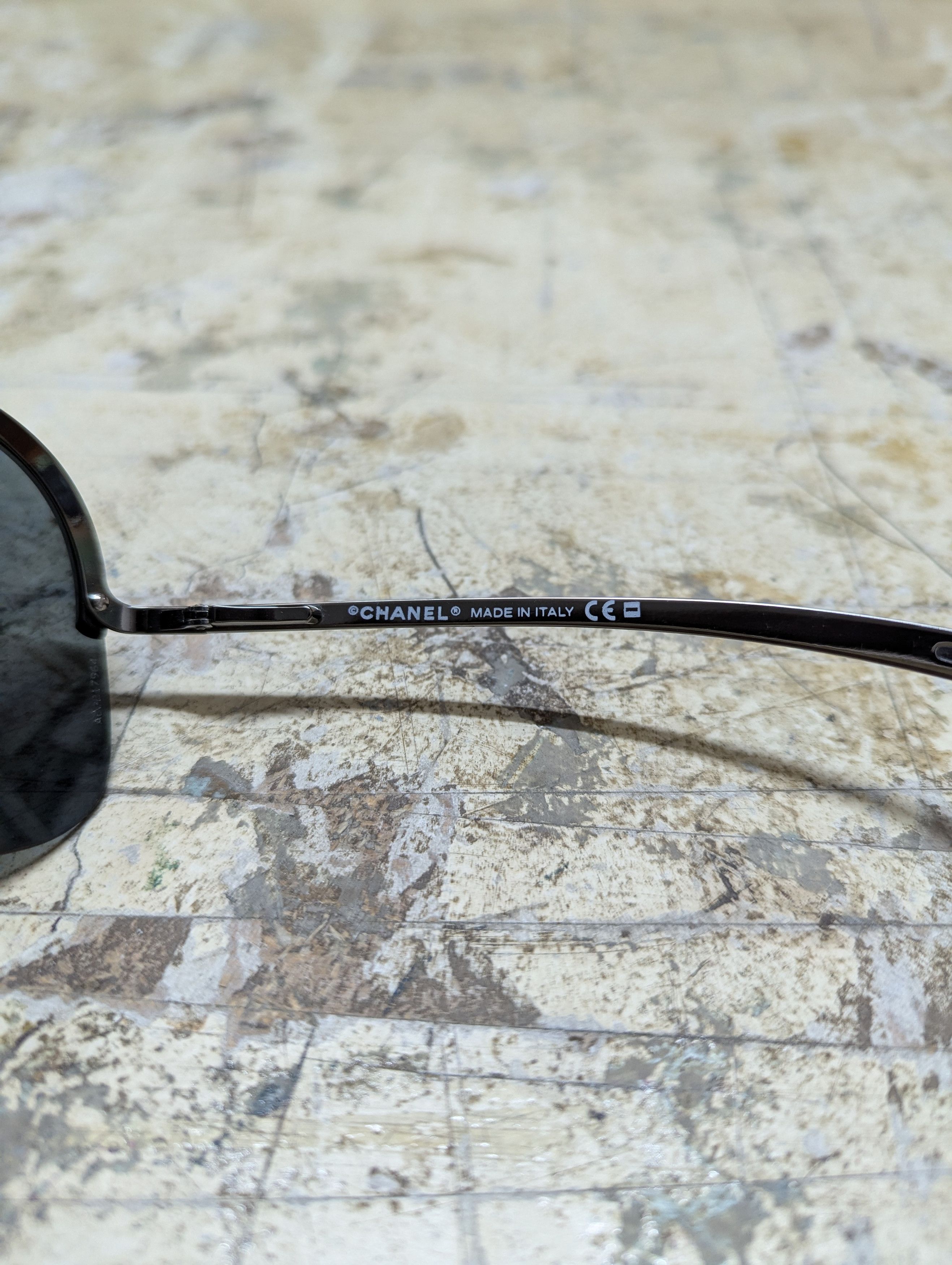 Chanel 00s Chanel Shield Rimless Sunglasses Size ONE SIZE - 13 Thumbnail