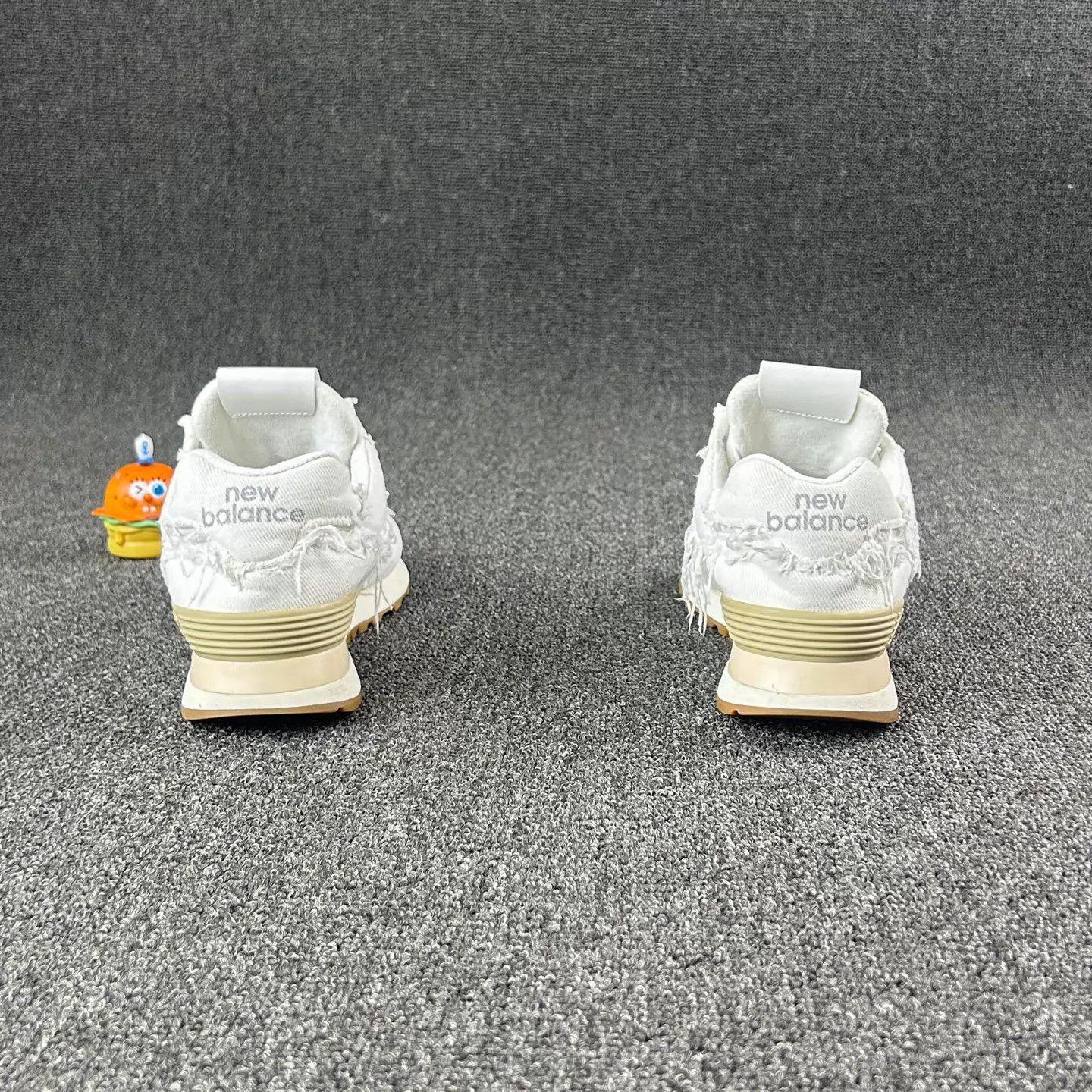 Miu Miu New Balance x MIU MIU 574 Sneakers Wmn 37 Worn 2x Size US 6.5 / IT 36.5 - 5 Thumbnail