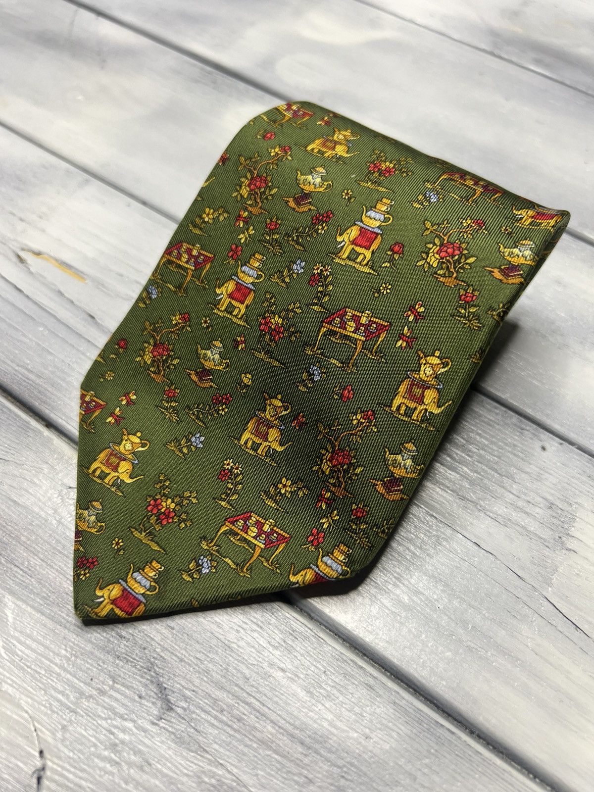 Salvatore Ferragamo Rare Luxury Tie Salvatore Ferragamo Tea Elephant Flowers Size ONE SIZE - 1 Thumbnail