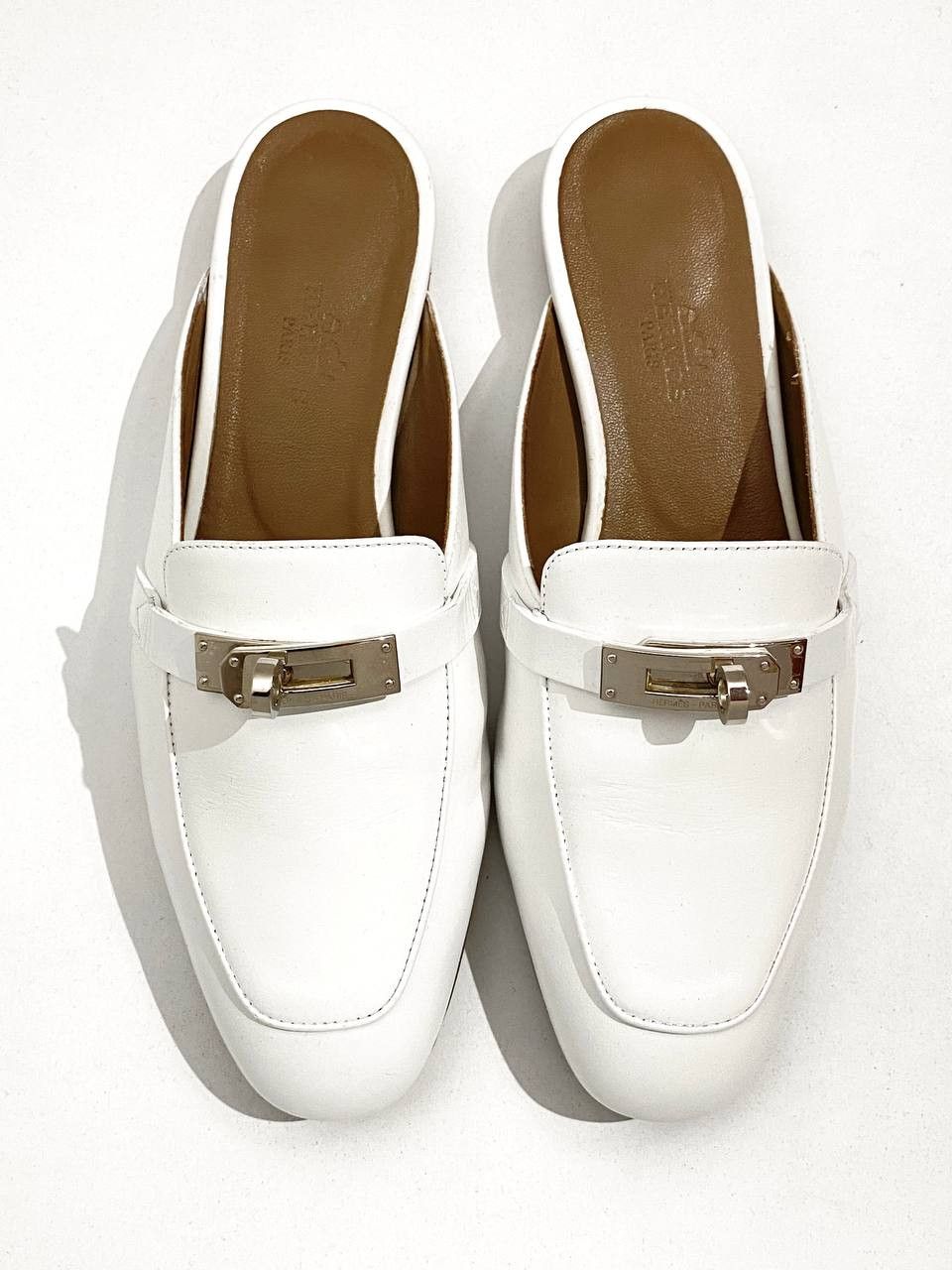 Hermes Hermes Kelly Buckle Logo White Leather Oz Flat Mules Shoes Size US 5 / IT 35 - 5 Thumbnail