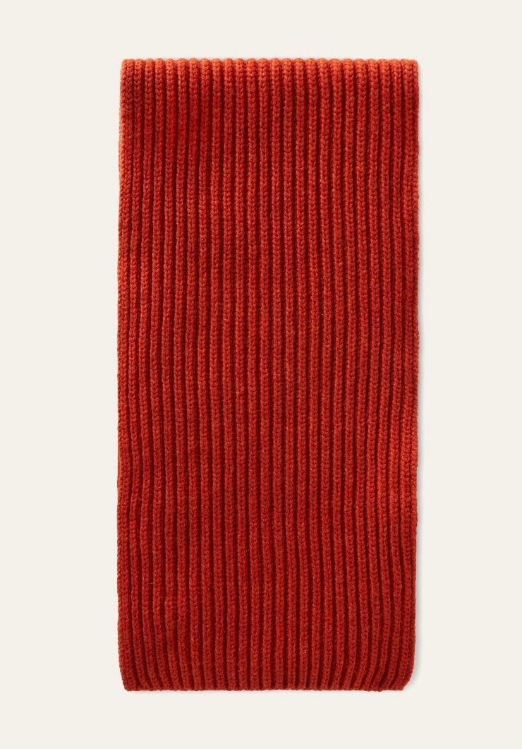 Loro Piana o1srvl11e0325 FAN2759 Size: OS / Hooded Scarf in Crimson Red Size ONE SIZE - 1 Thumbnail