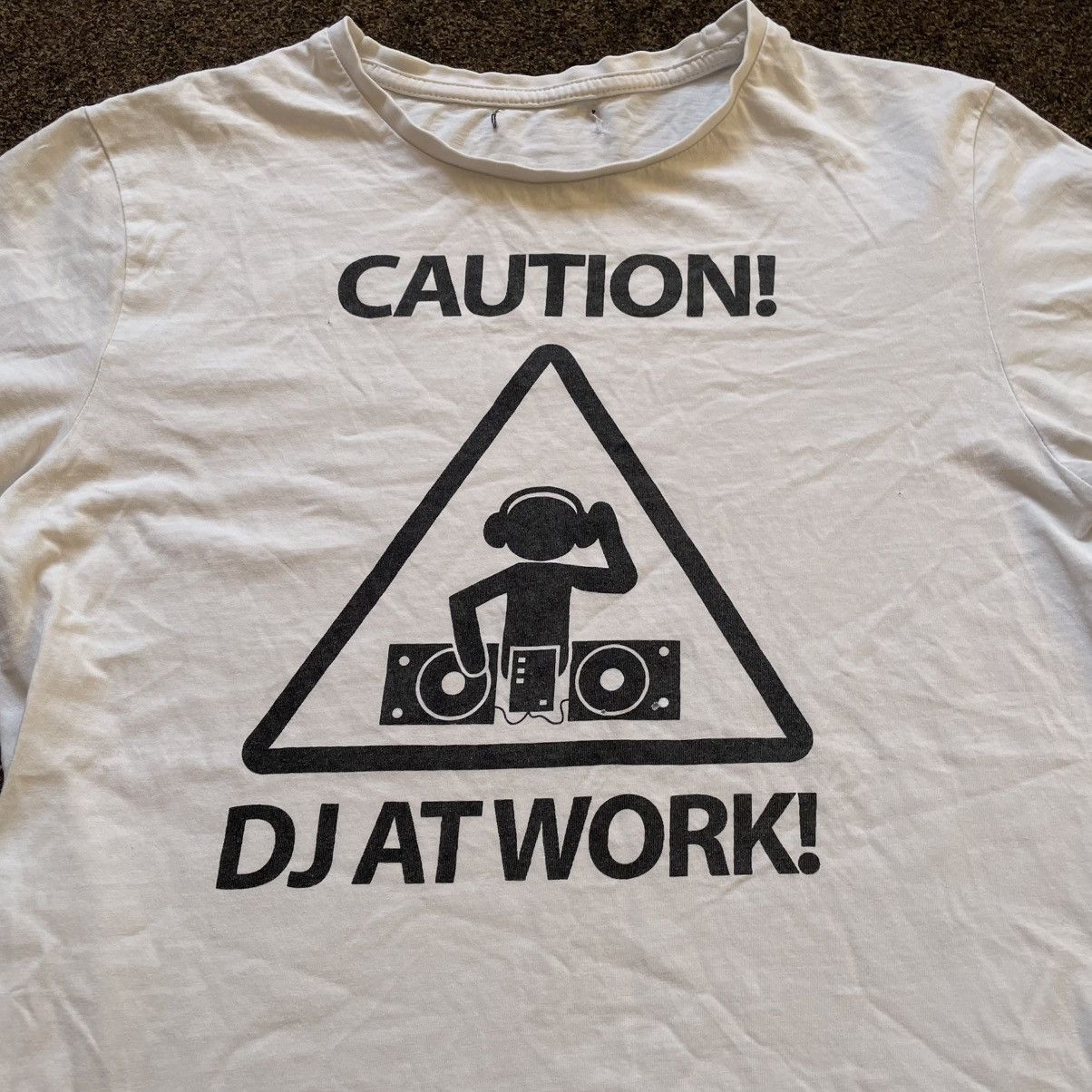 Vintage Vintage Y2K Graphic Tee DJ Caution Club Streetwear Relaxed M Size US M / EU 48-50 / 2 - 2 Thumbnail