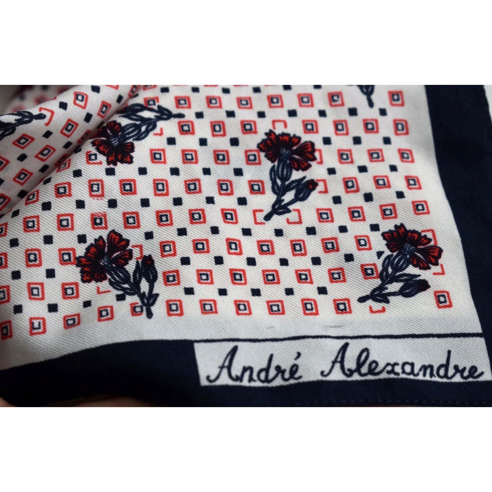 Vintage Vintage Andre Alexander Headscarf Squared Scarf White Blue Red Polyester Geometric 1980s Women Scarfe Accessories Clothing European MCM Size ONE SIZE - 4 Thumbnail