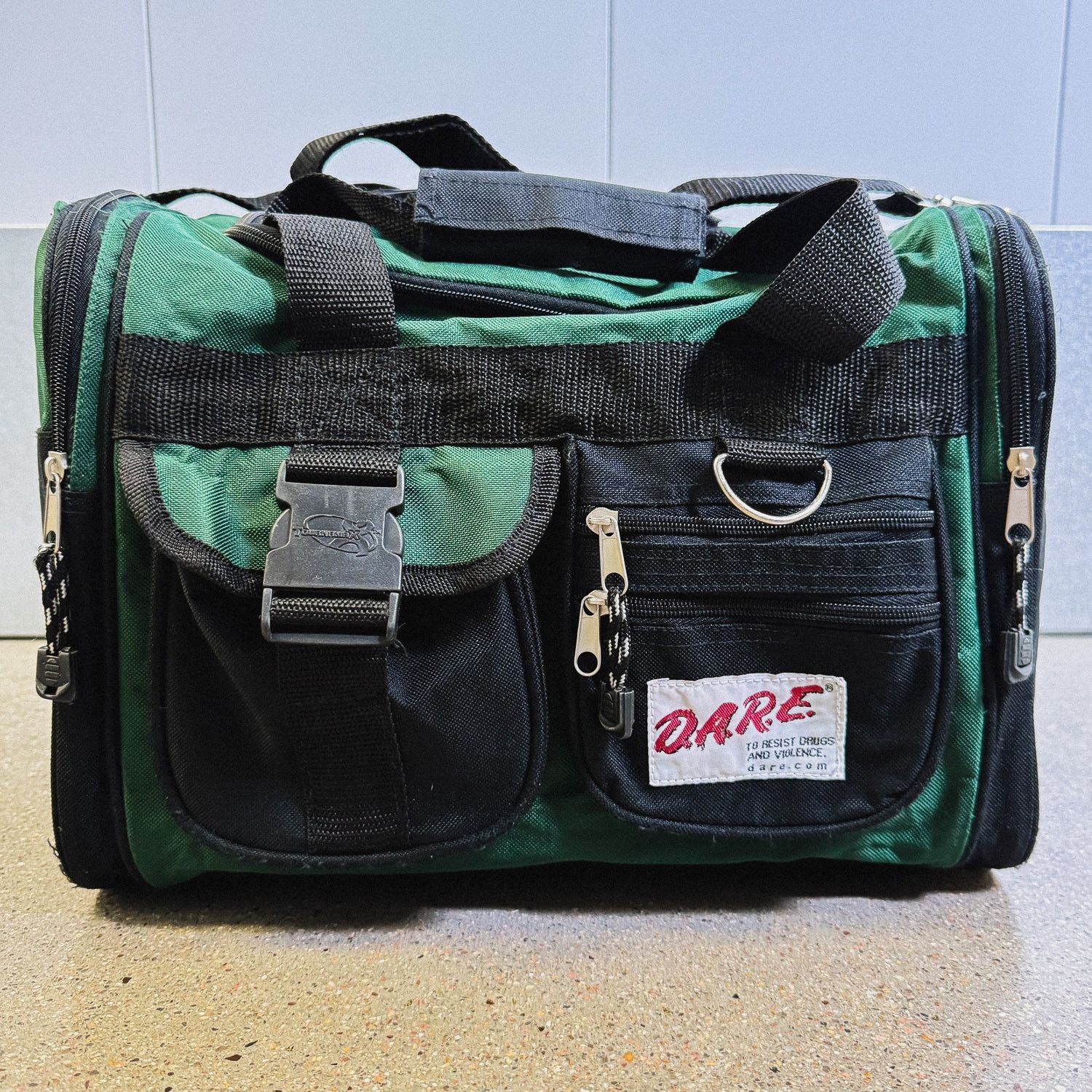 & Other Stories Vintage DARE Gear Duffel Bag Green Black Rare Anti Drug 90s Size ONE SIZE - 2 Thumbnail