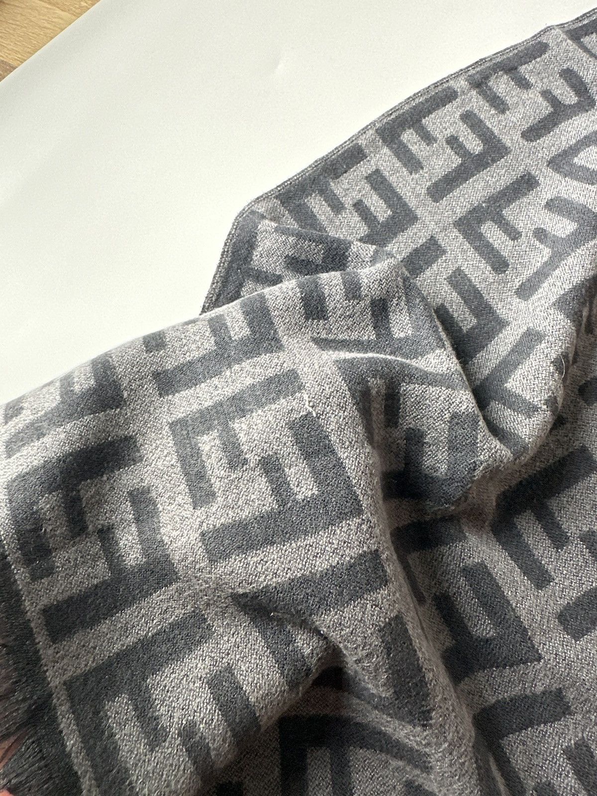 Fendi Fendi scarf monogram 100% wool Size ONE SIZE - 8 Thumbnail