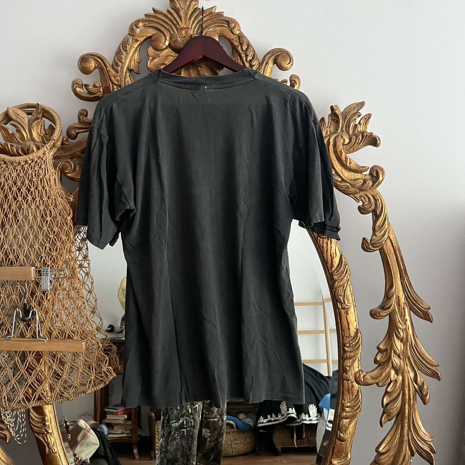 Vintage Vintage Winter London Piccadilly Circus Molly Moss T-Shirt Size US M / EU 48-50 / 2 - 2 Thumbnail