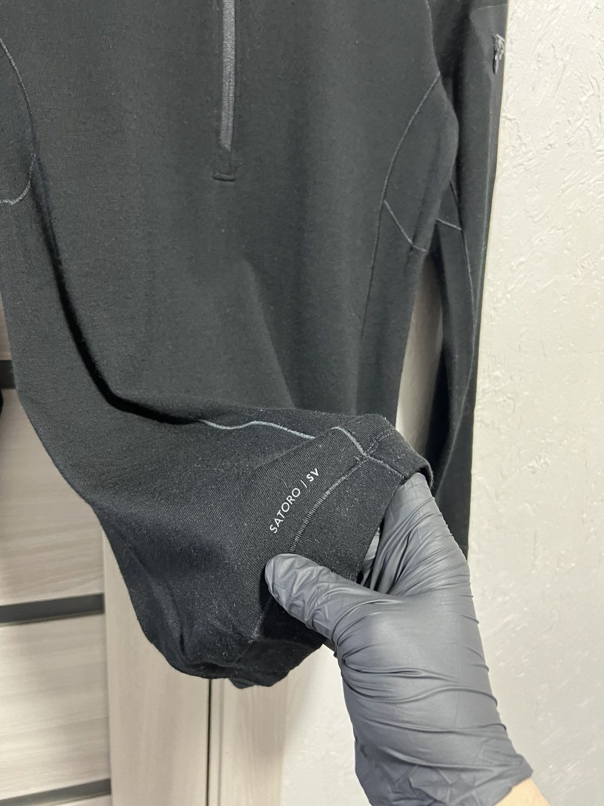 Arc'teryx Arc'teryx Black 1/4 Zip Pull Over Vintage Womens Size M / US 6-8 / IT 42-44 - 3 Thumbnail