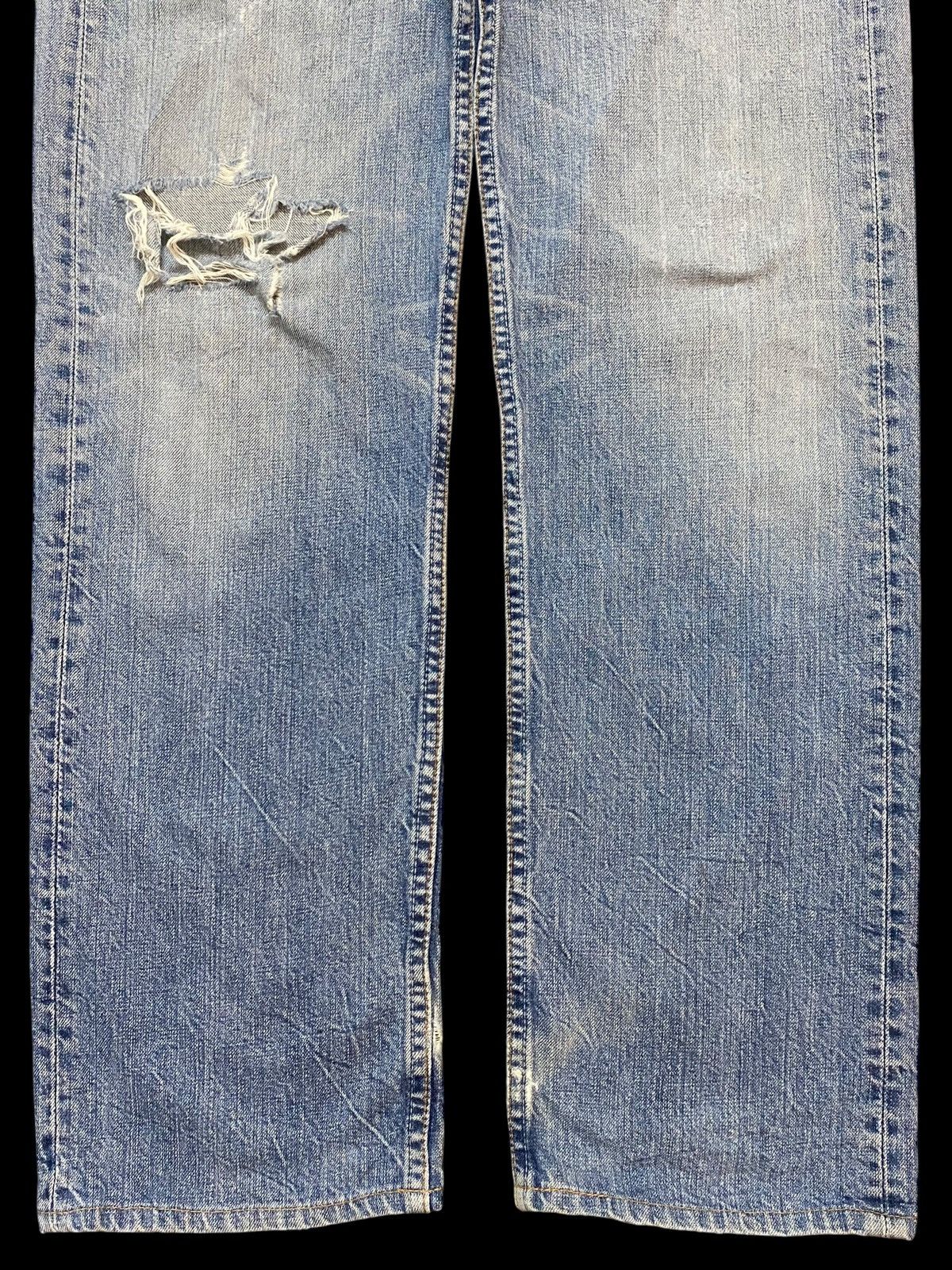 Levi's Vintage Levis 501 Y2K Faded Wash Distressed Loose Jeans Size US 30 / EU 46 - 5 Thumbnail