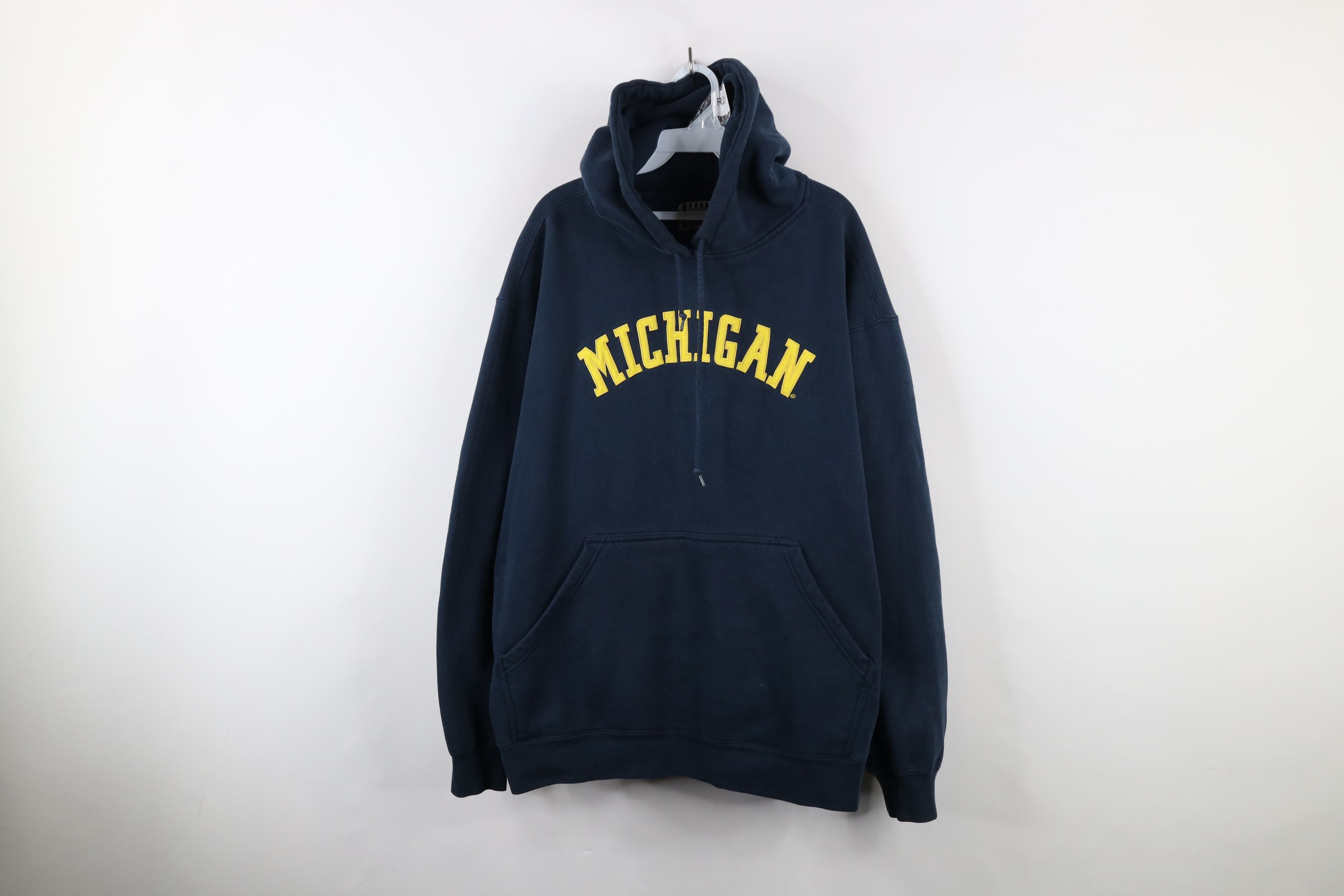 Vintage Vintage 90s Heavyweight University of Michigan Sweatshirt Size US XXL / EU 58 / 5 - 1 Thumbnail