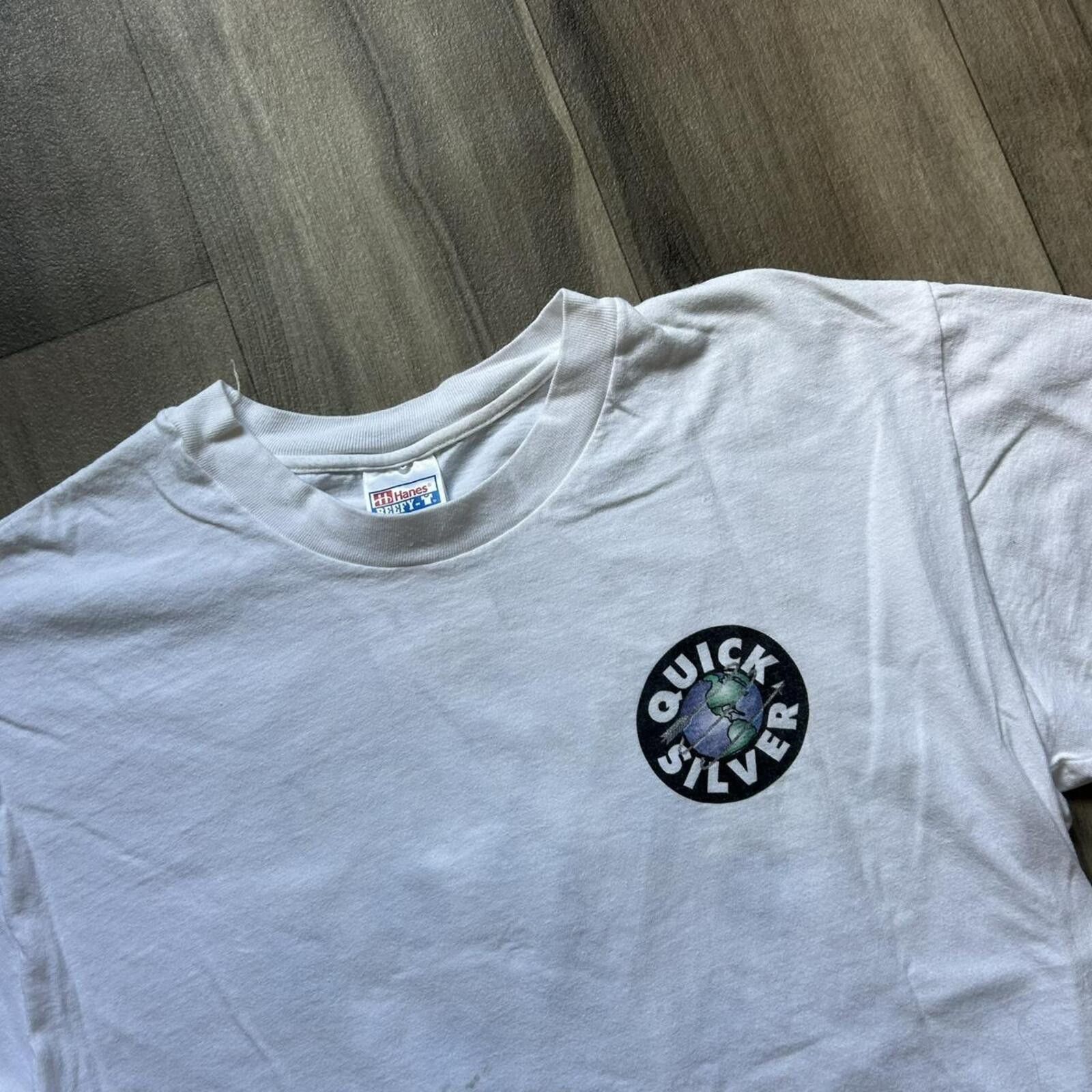 Quiksilver Vintage 90’s Quicksilver Surf White Graphic t shirt size L Size US L / EU 52-54 / 3 - 4 Thumbnail