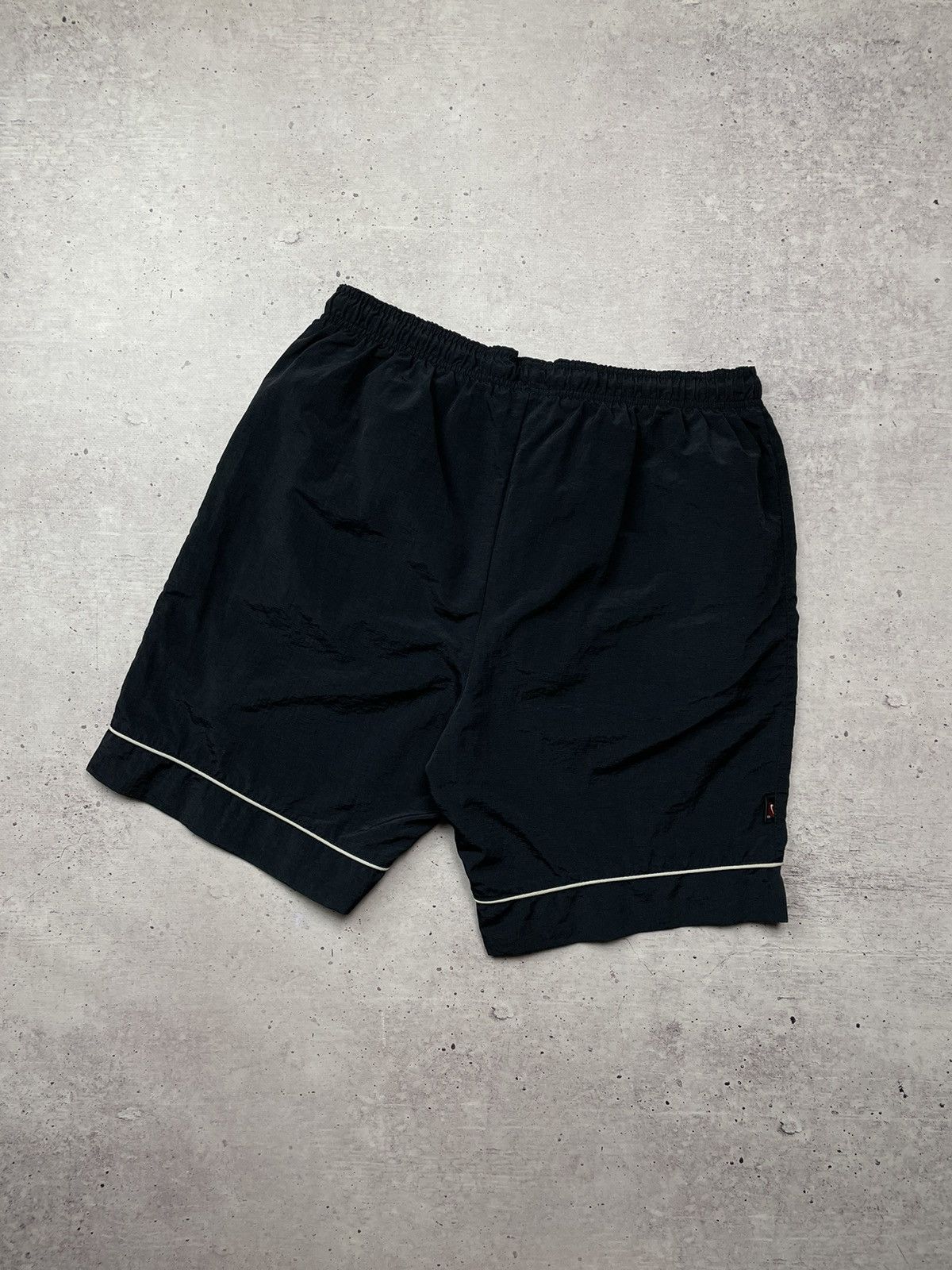 Nike × Vintage Vintage Y2K Nike black nylon shorts Size L Size US 34 / EU 50 - 3 Thumbnail