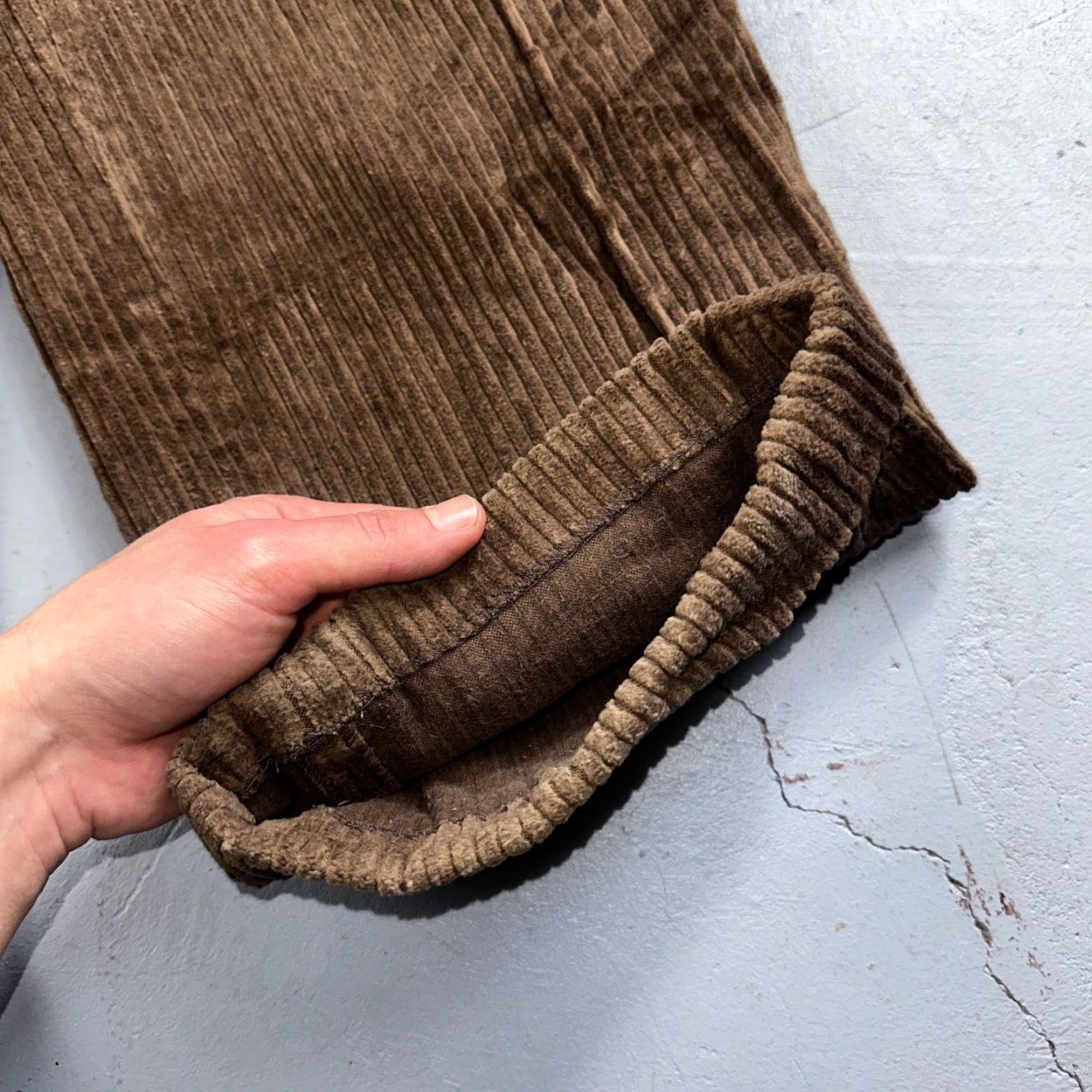 Vintage J. Peterman Pants Mens 38 Brown Thick Corduroy Pleated Chino Straight Pockets Size US 38 / EU 54 - 5 Thumbnail
