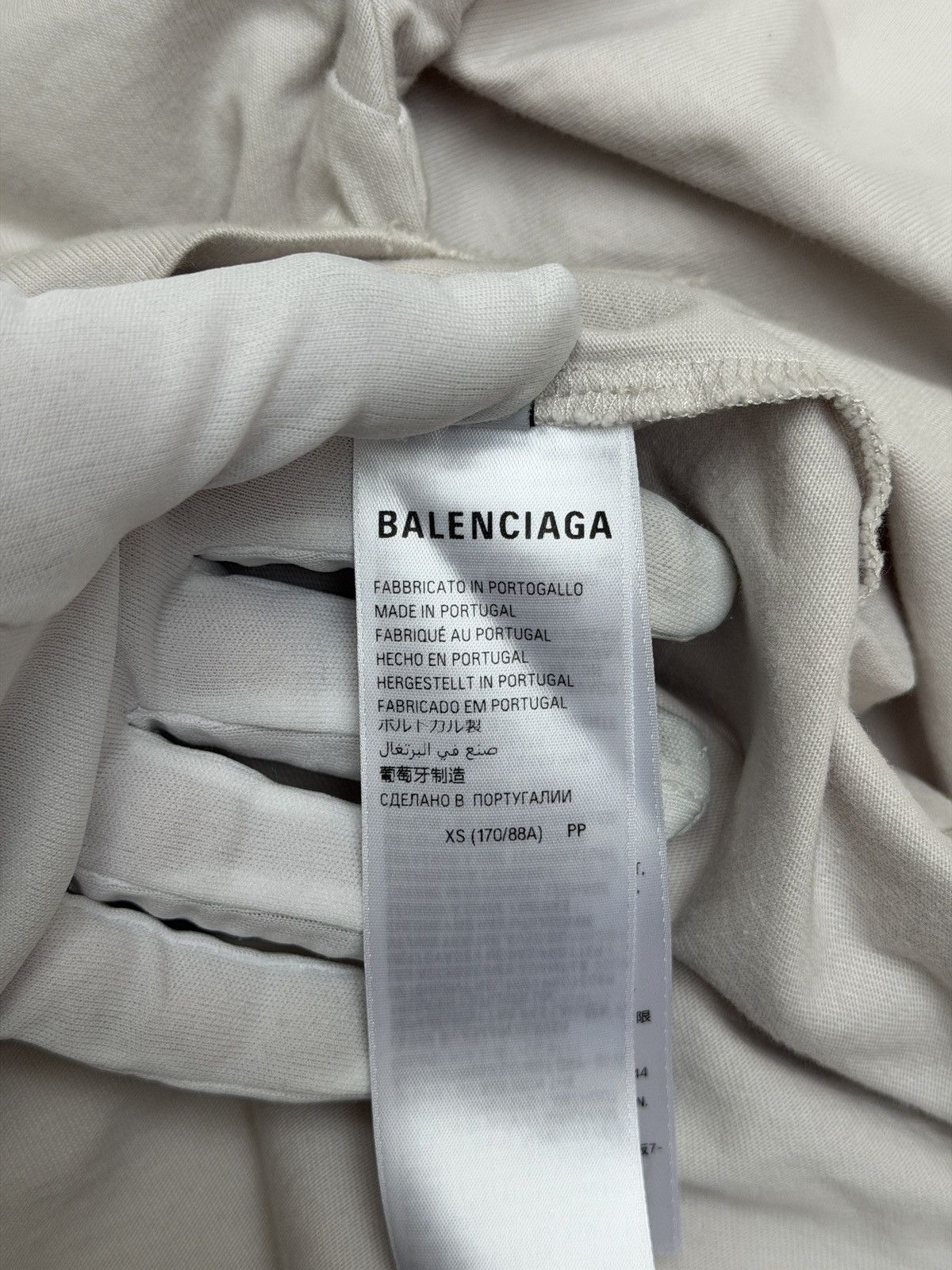 Balenciaga Balenciaga Happy Valentine Day CD Tee Shirt Beige Size US XS / EU 42 / 0 - 6 Thumbnail