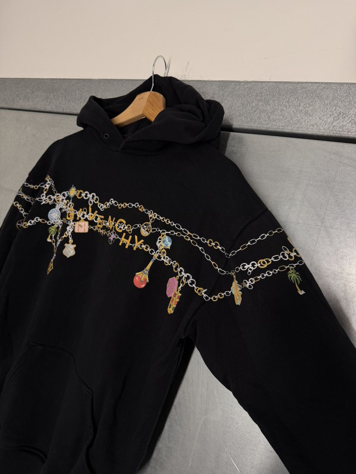 Givenchy Givenchy Dagger Chain Print Hoodie Size US XS / EU 42 / 0 - 7 Thumbnail