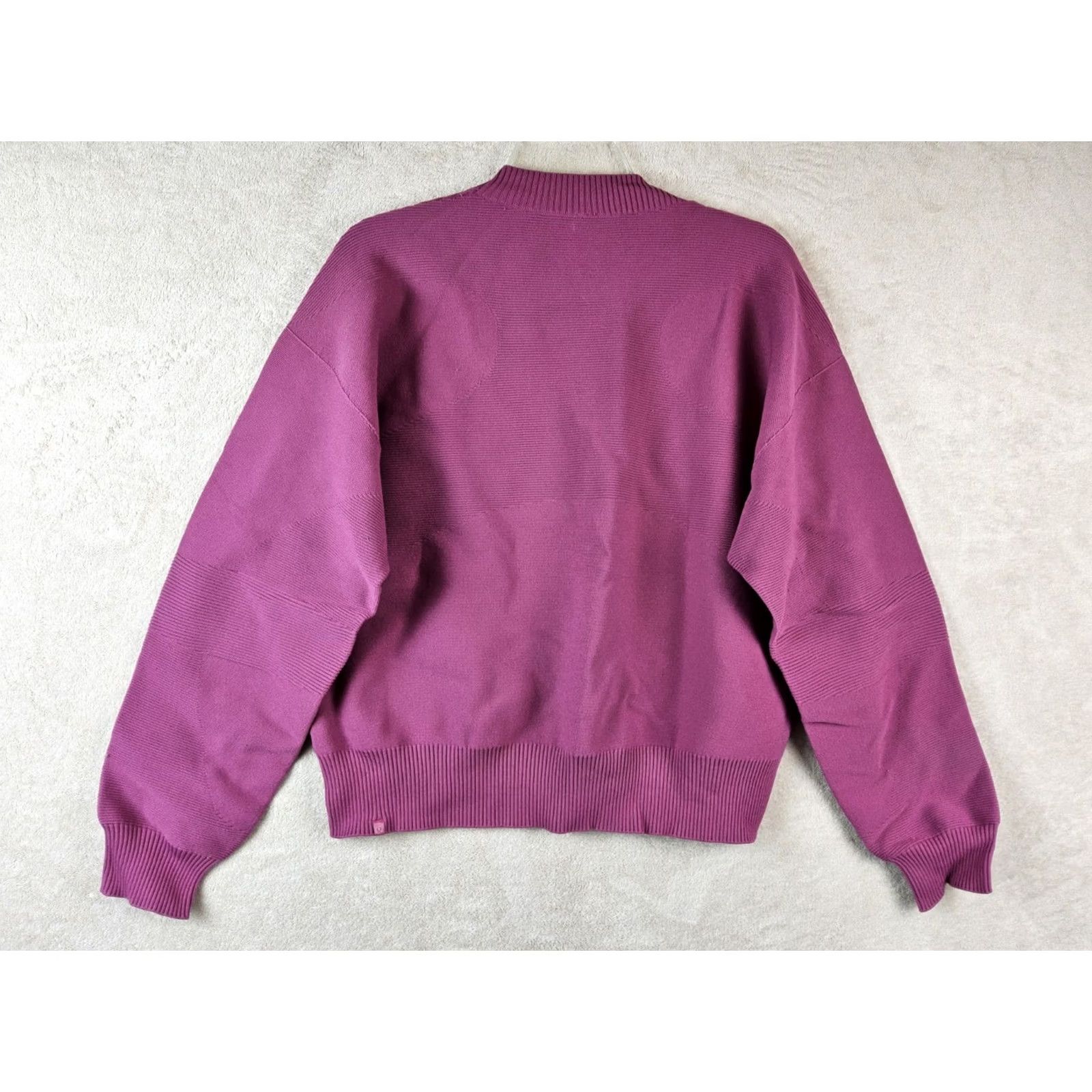 Lululemon Lululemon All Around Crewneck Recycled Nylon Sweater Pink Size L Women Knit Pullover Size L / US 10 / IT 46 - 3 Thumbnail