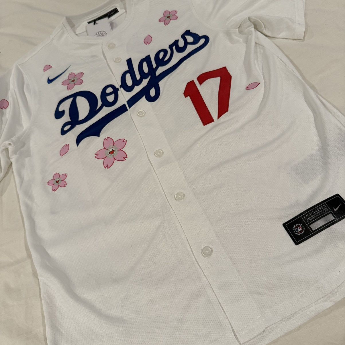 MLB × Takashi Murakami DODGERS 2025 TOKYO SERIES ohtani kanji jersey Size US M / EU 48-50 / 2 - 4 Thumbnail