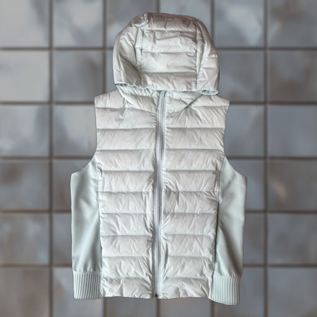 Lululemon Lululemon Down and Around Vest Women's 6 Green Insulated Outerwear Puffer Jacket Sleeveless Mid-Length Zip Full Zip Regular Fit Size M / US 6-8 / IT 42-44 - 1 Thumbnail