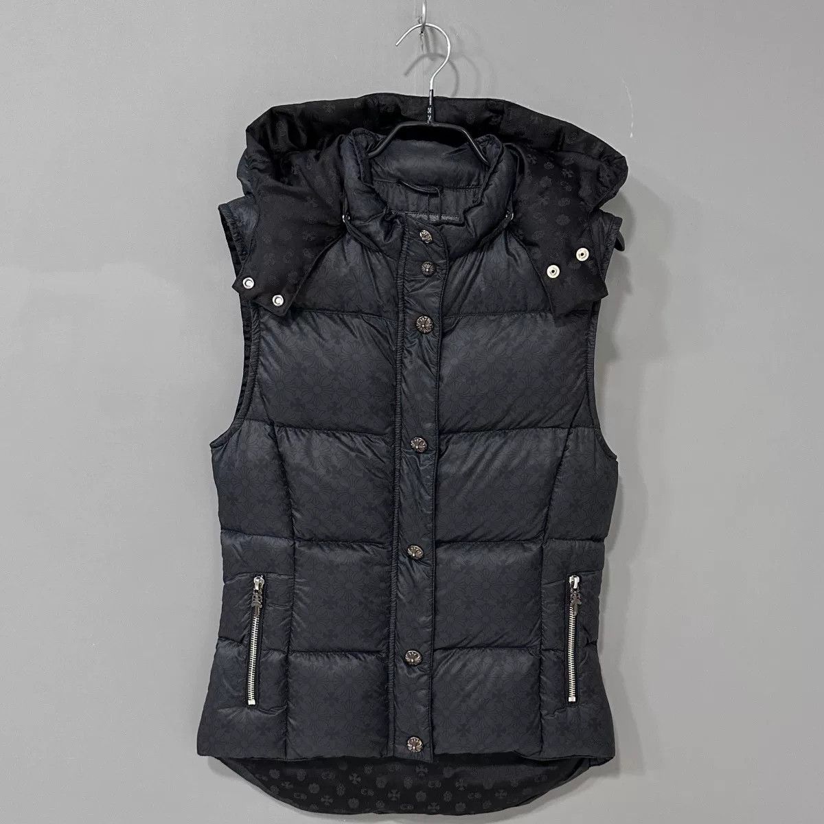 Chrome Hearts chrome hearts black padded vest with hood Size US S / EU 44-46 / 1 - 1 Thumbnail