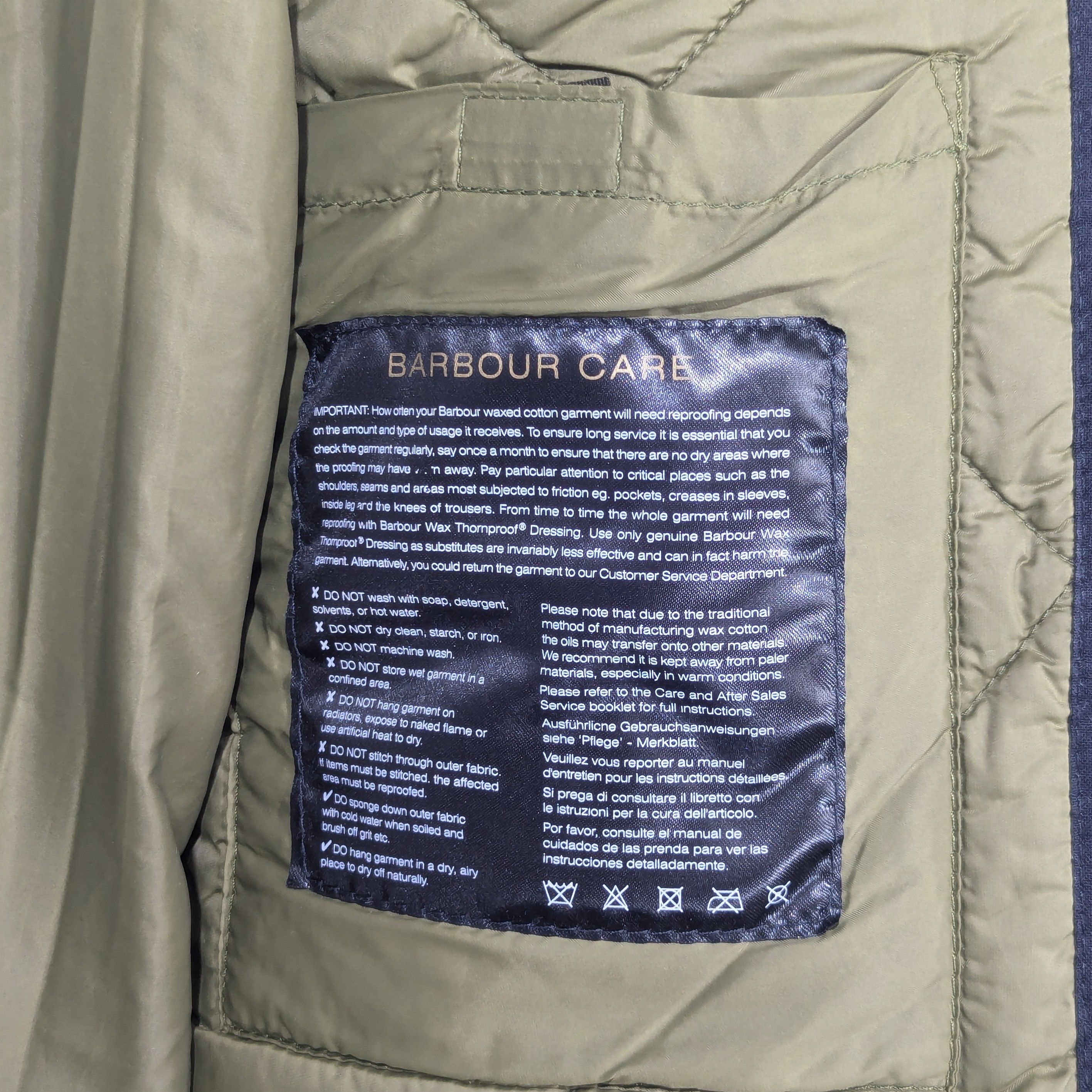 Barbour Barbour International Injection Wax Jacket Motorcycle Size US S / EU 44-46 / 1 - 14 Thumbnail